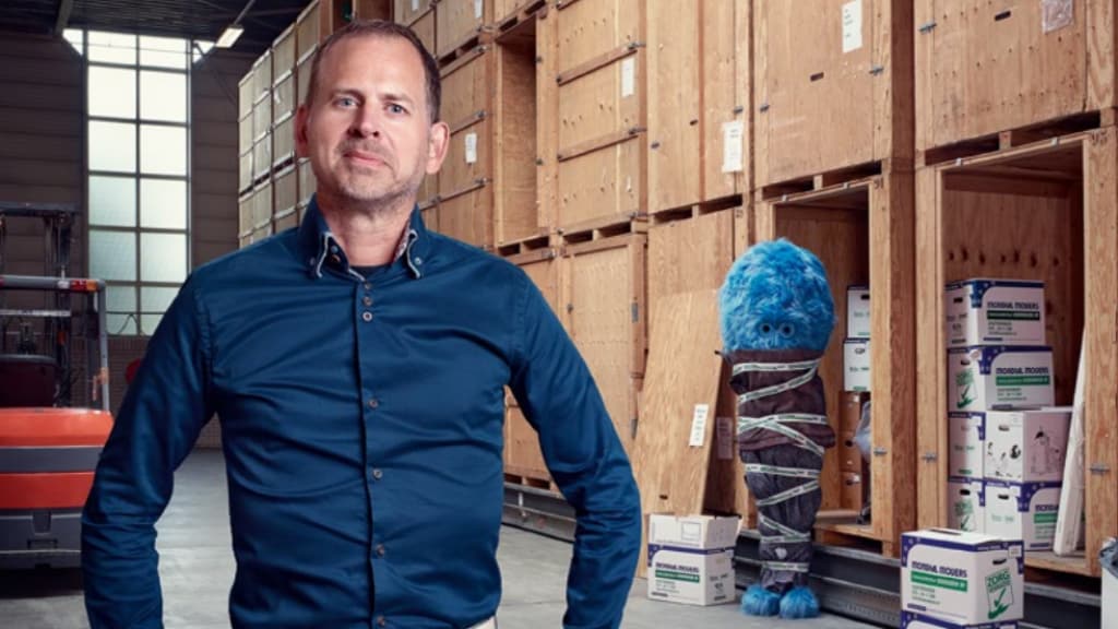 Zo. Ondernemer Lauwrens de Jong heeft het Brexitmonster vakkundig onschadelijk gemaakt. (Foto: Ministerie van Buitenlandse Zaken)