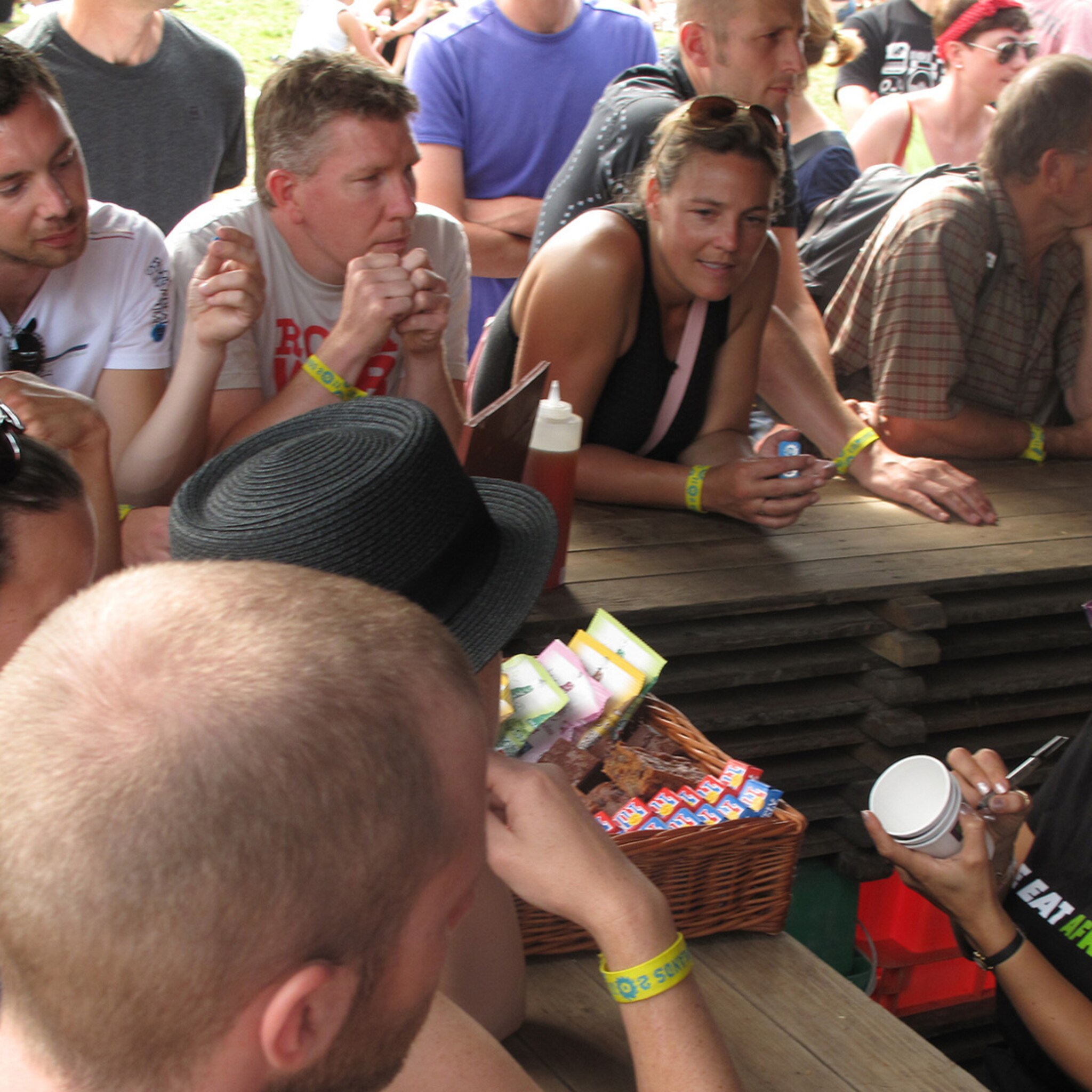 met deze techniek wil lowlands de rijen bij festivalbars verleden tijd maken