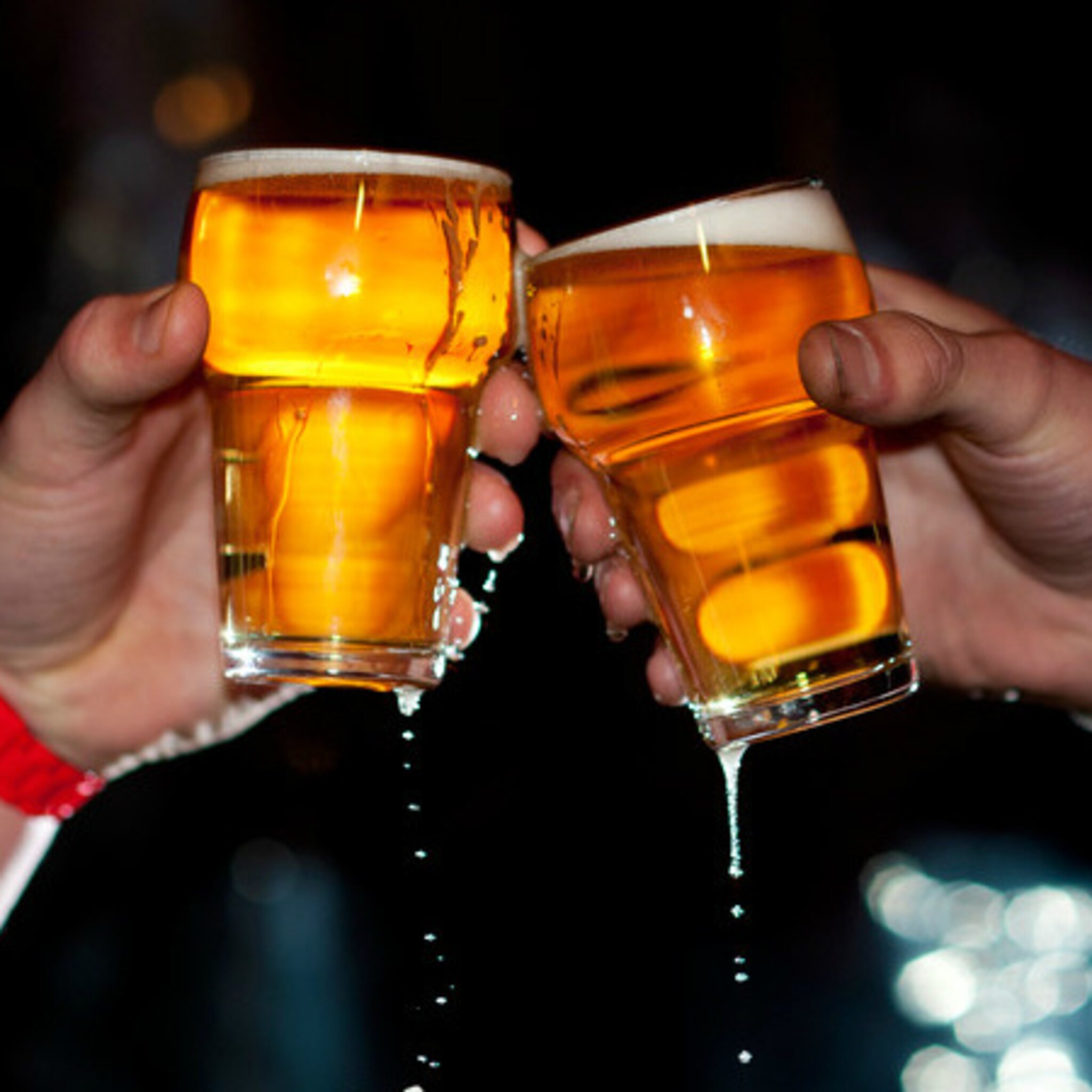 horecaondernemers moeten waarschijnlijk meer gaan vragen voor biertje in cafe