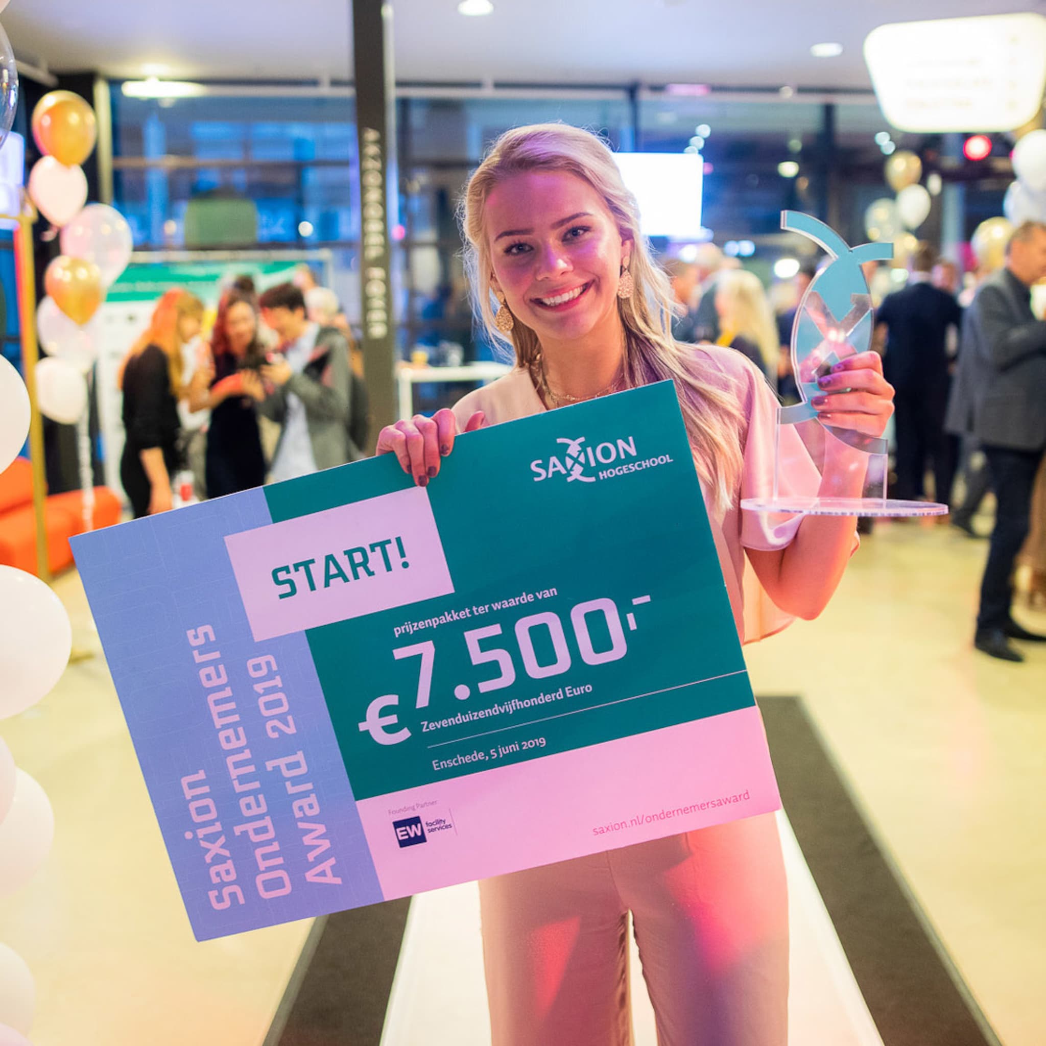 gat in de markt jonge ondernemer anouk 18 bedenkt onzichtbare lingerie
