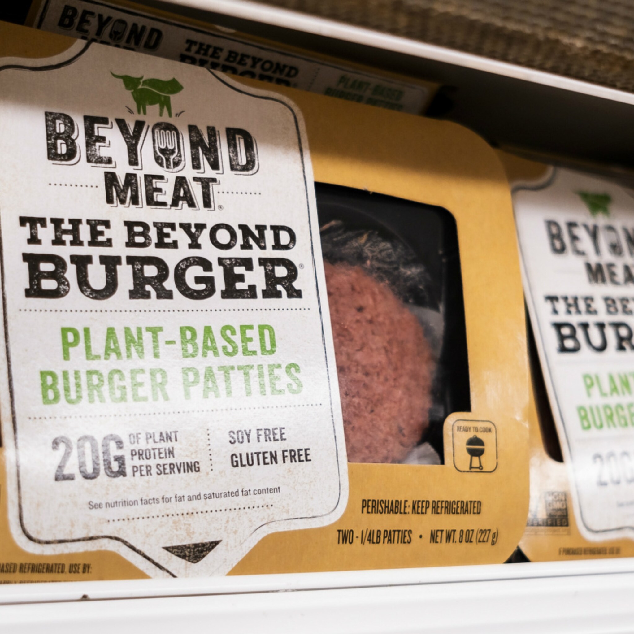 beyond meat gaat vegaburgers in nederland produceren
