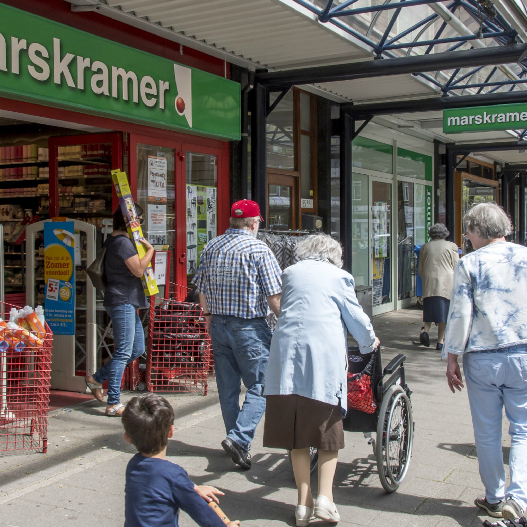 audax groep neemt marskramer winkels over
