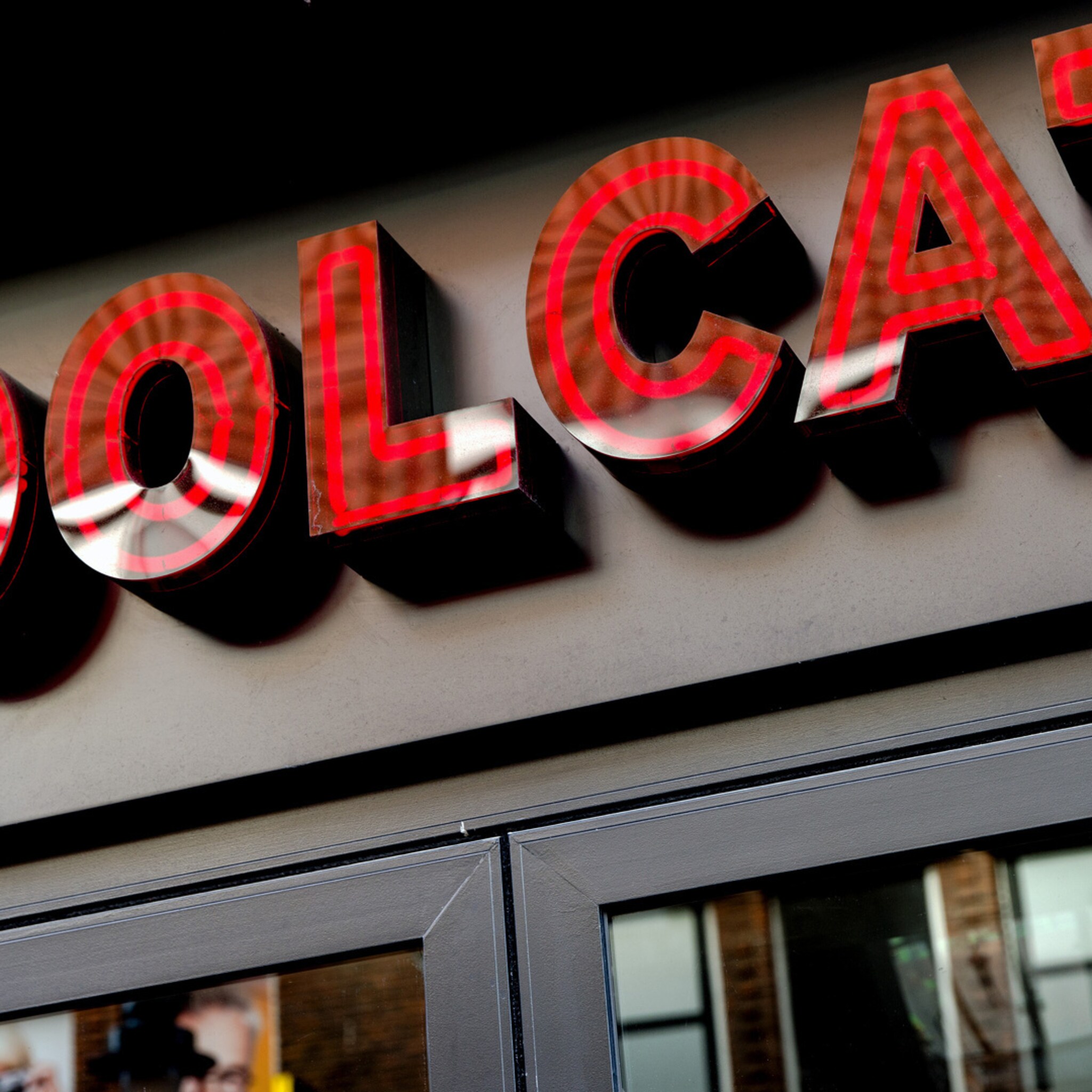 doorstart voor kledingketen coolcat