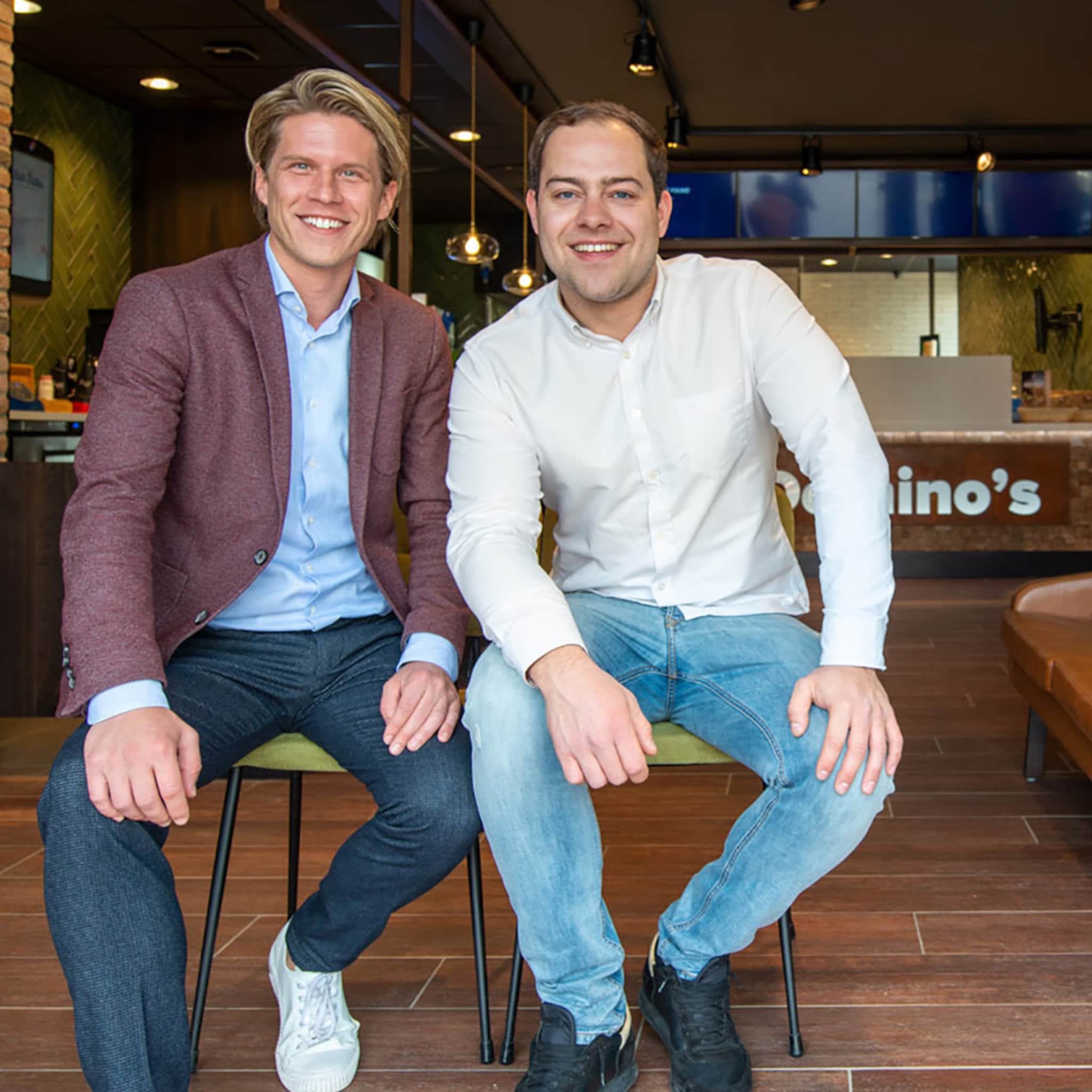 eerlijke pizza s in een huiskamer van de wijk