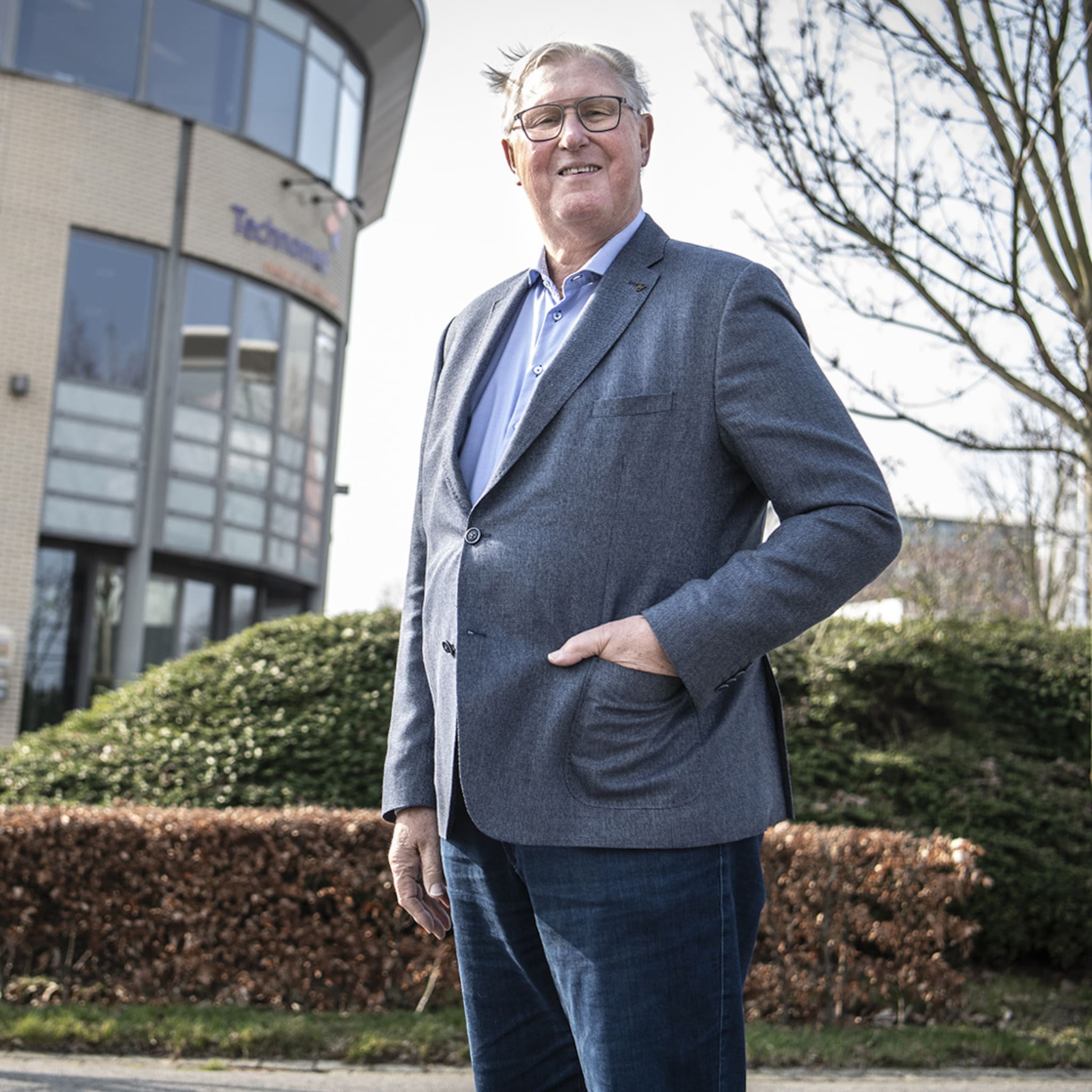 zo verkocht john paes na 36 jaar zijn bedrijf