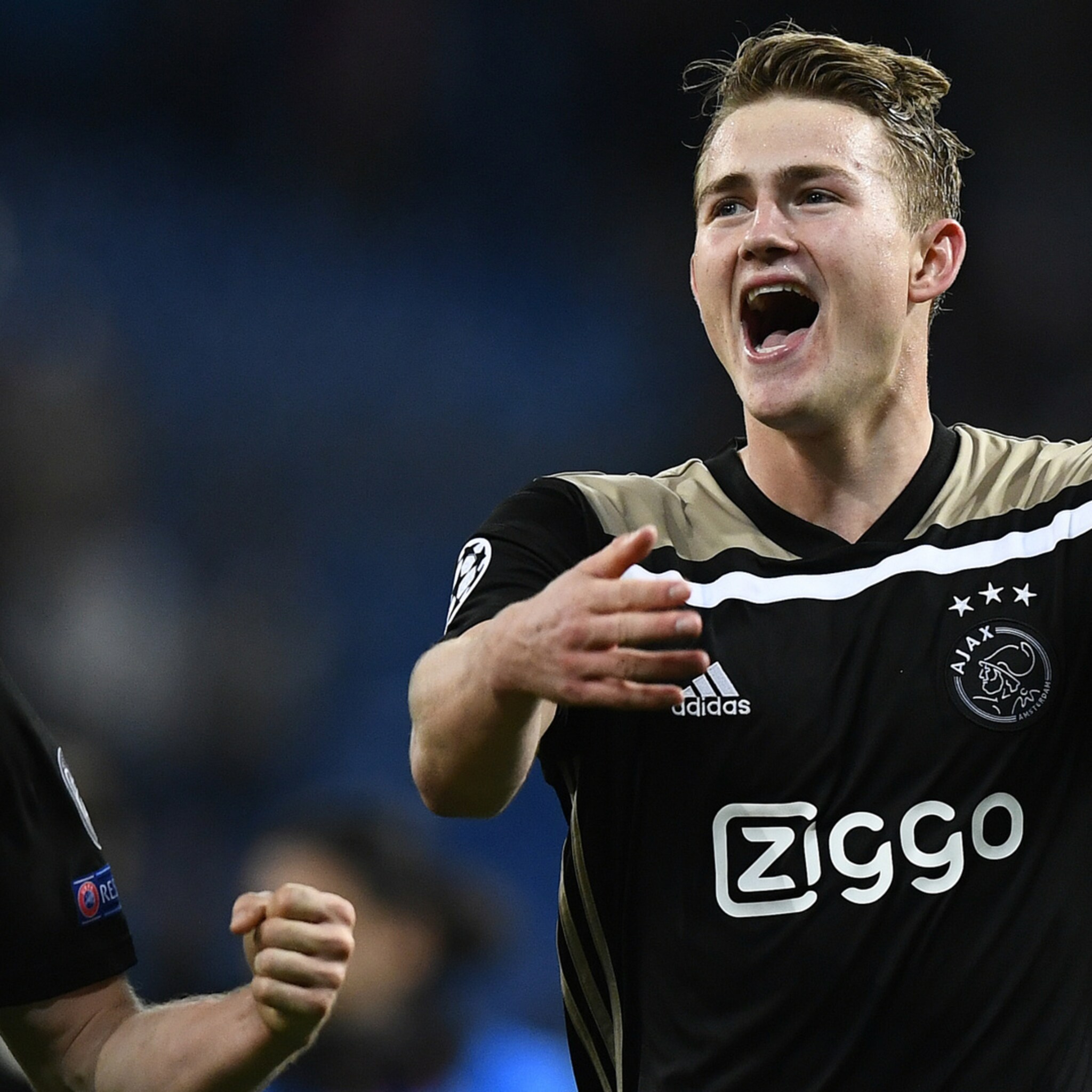 kassa voor ajax inkomsten champions league lopen op naar 75 miljoen euro