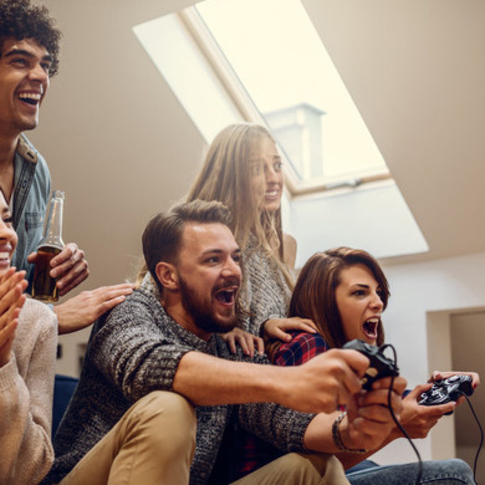 medewerkers samen laten gamen beter voor teambuilding dan uitje