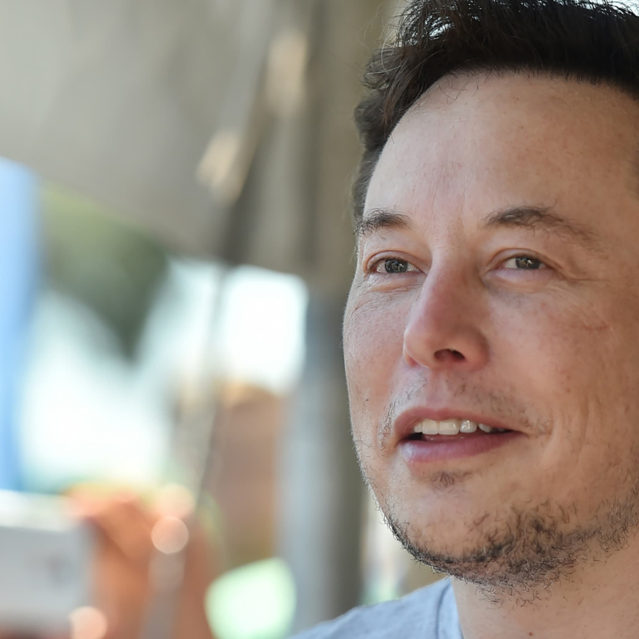 elon musk tesla was dit jaar bijna failliet