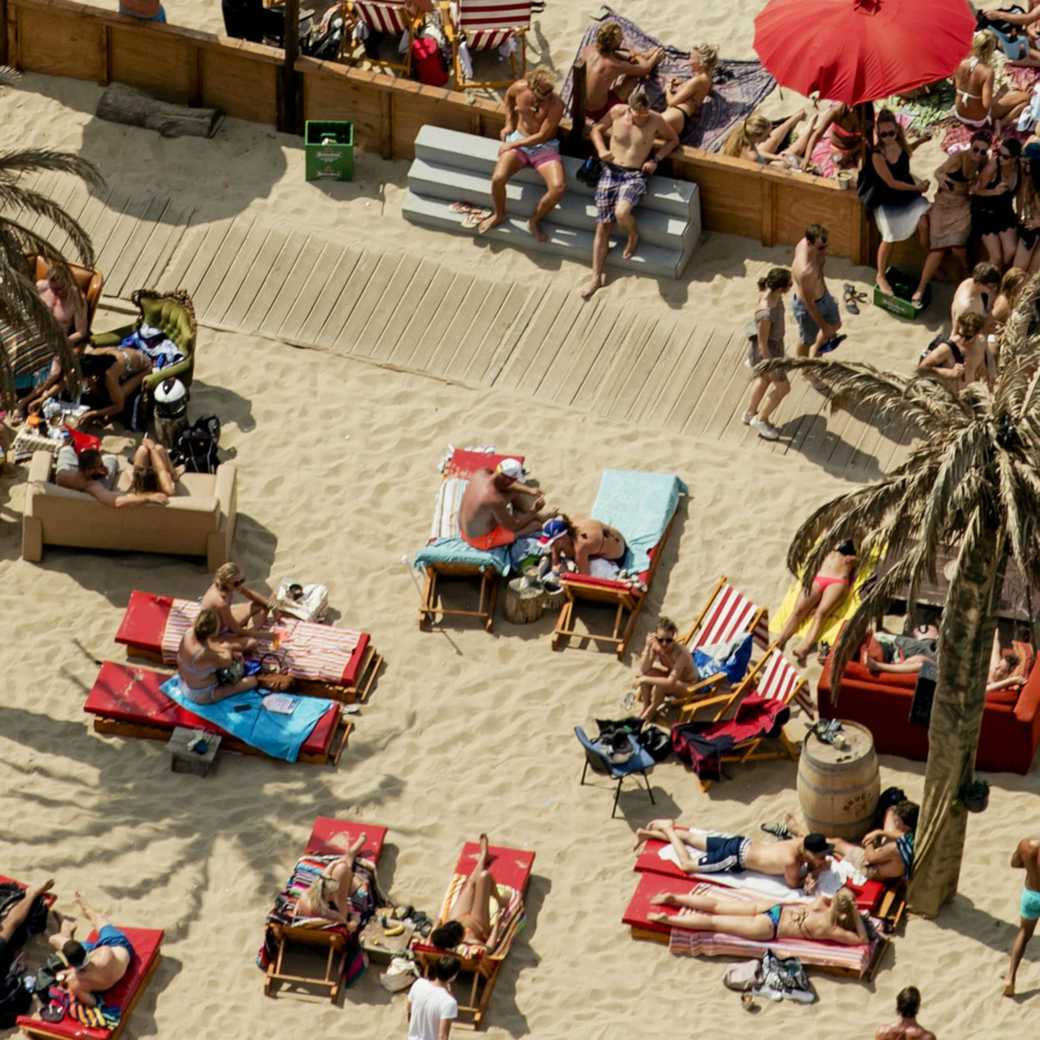 strandtenthouders nu al op zoek naar zomerpersoneel hun ervaringen