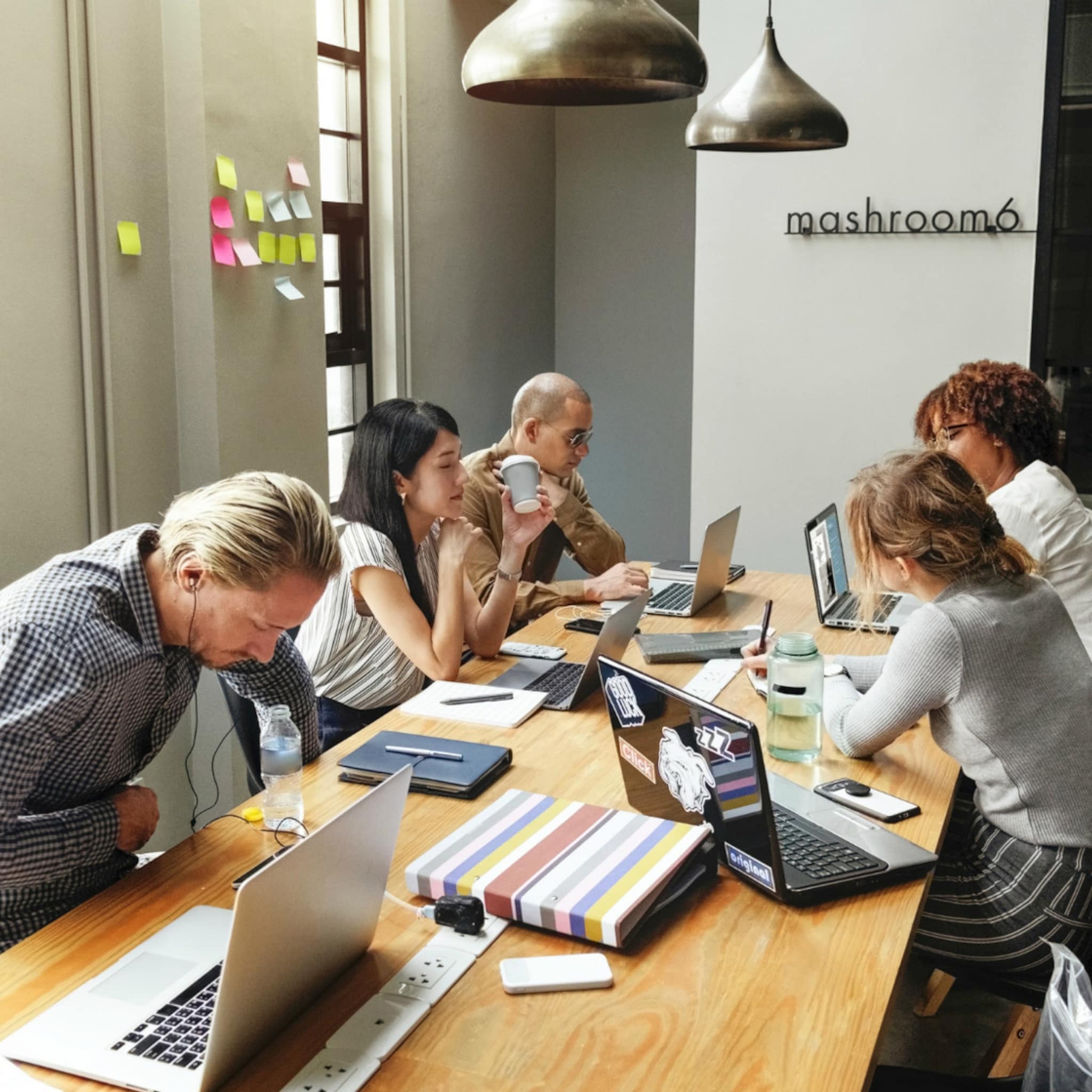 nieuw platform voor twentse ondernemers wordt feestelijk gelanceerd