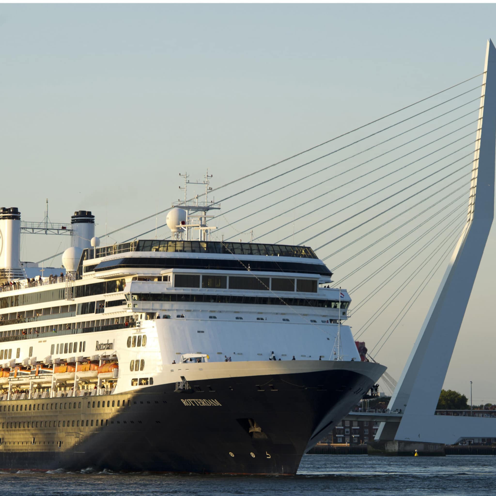 waarom rotterdam zo snel mogelijk meer hotels nodig heeft