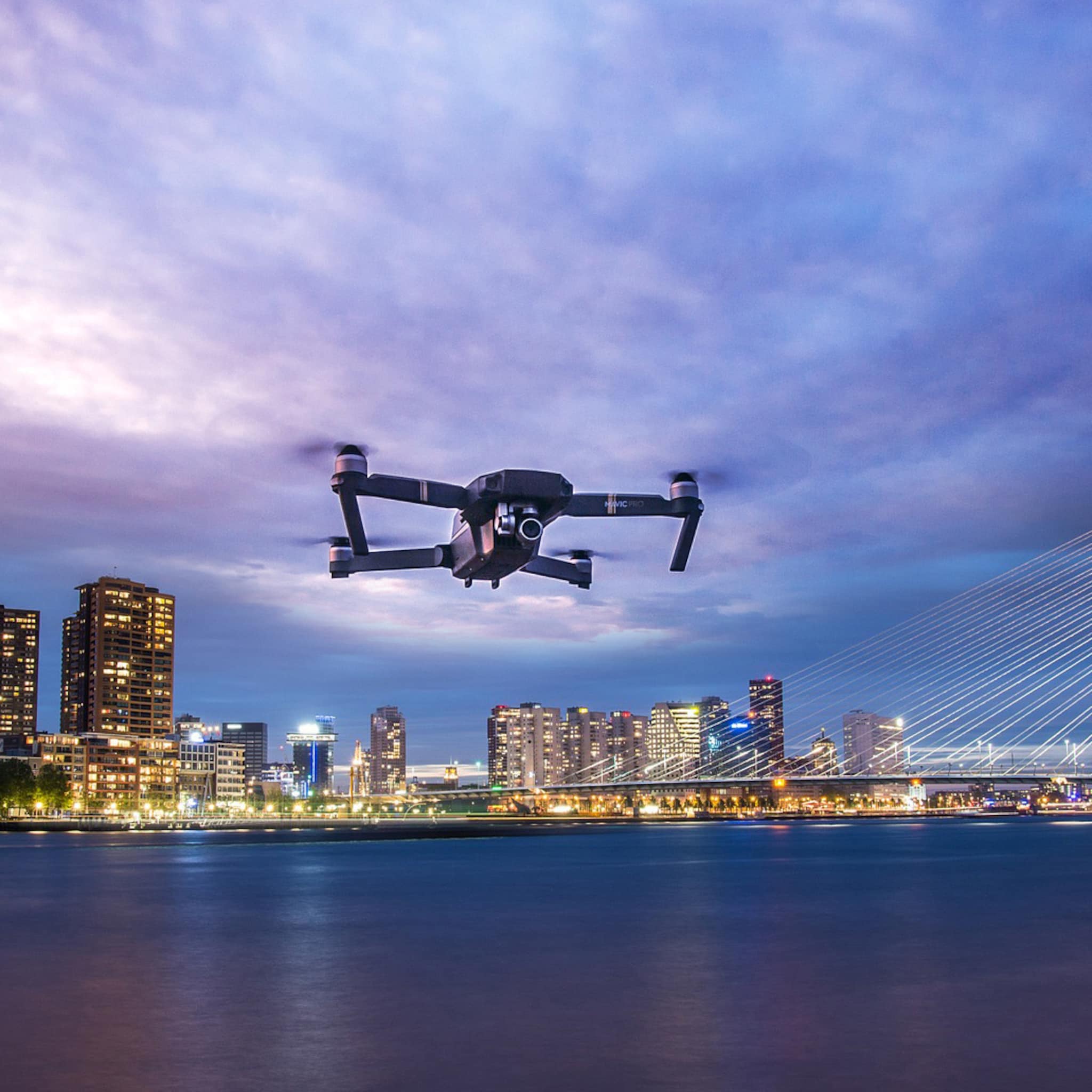 dit bedrijf bezorgt straks jouw pakjes met drones