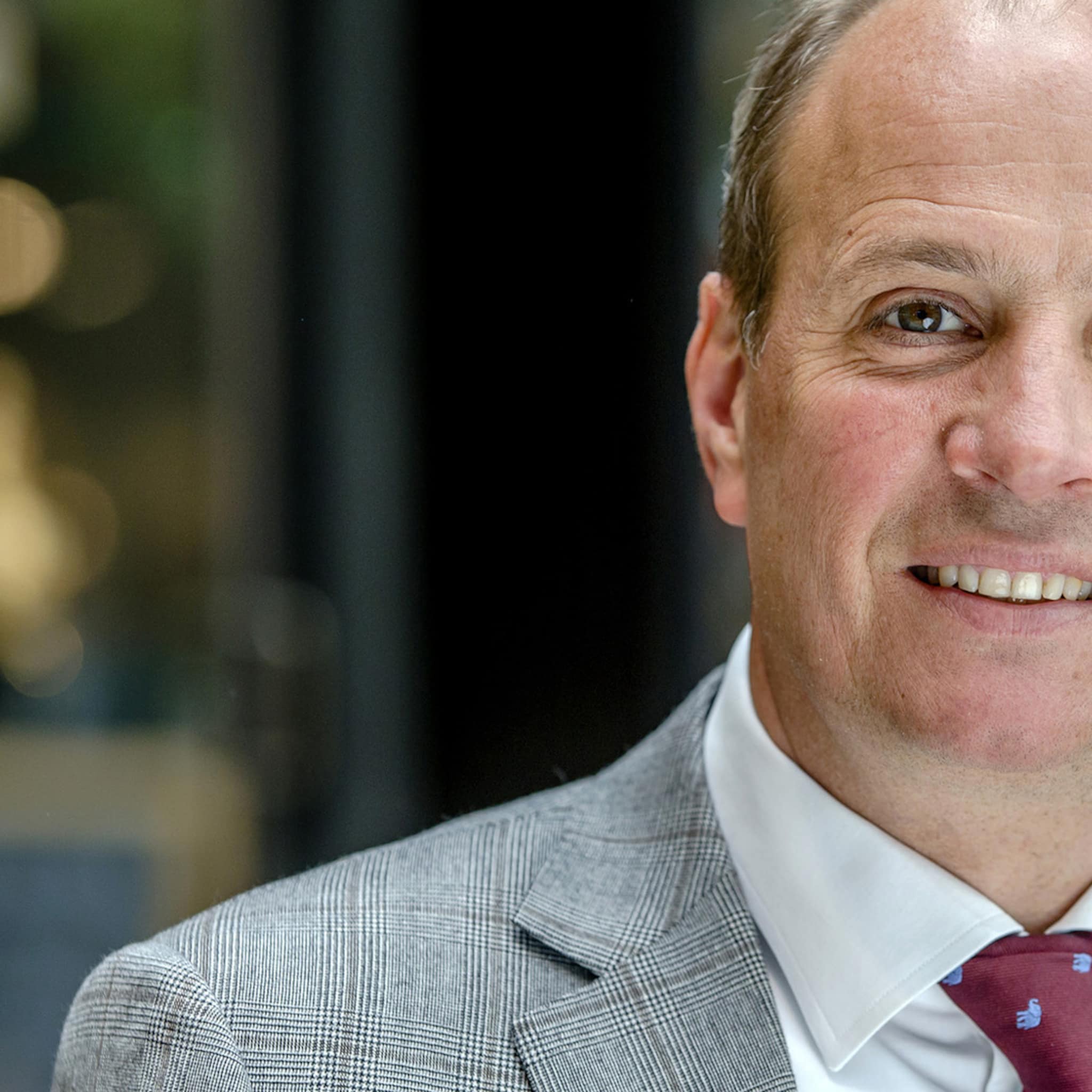 jumbo kiest als eerste landelijke super voor laseretiket om plasticberg te verkleinen