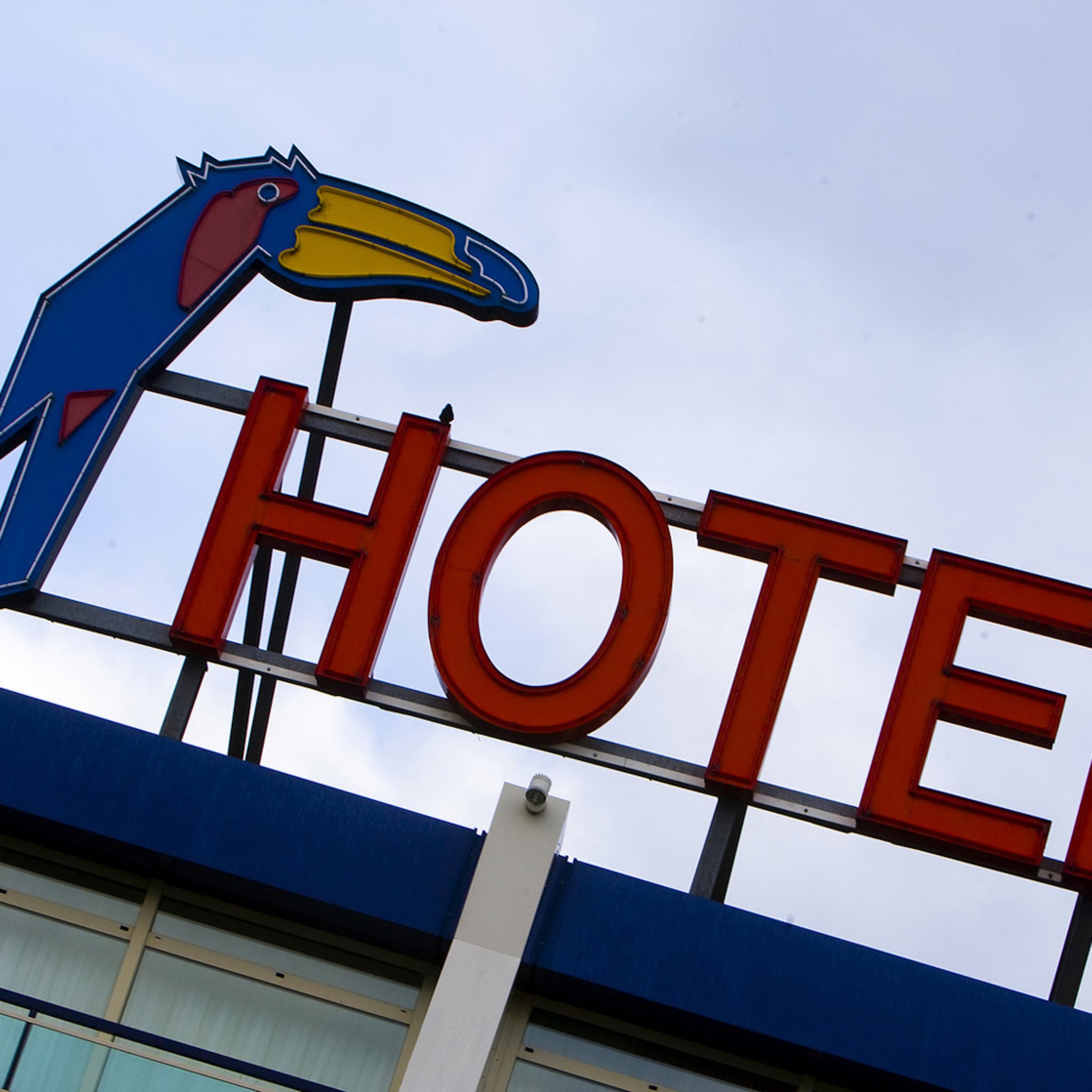 hotelketen van der valk gaat maaltijden bezorgen