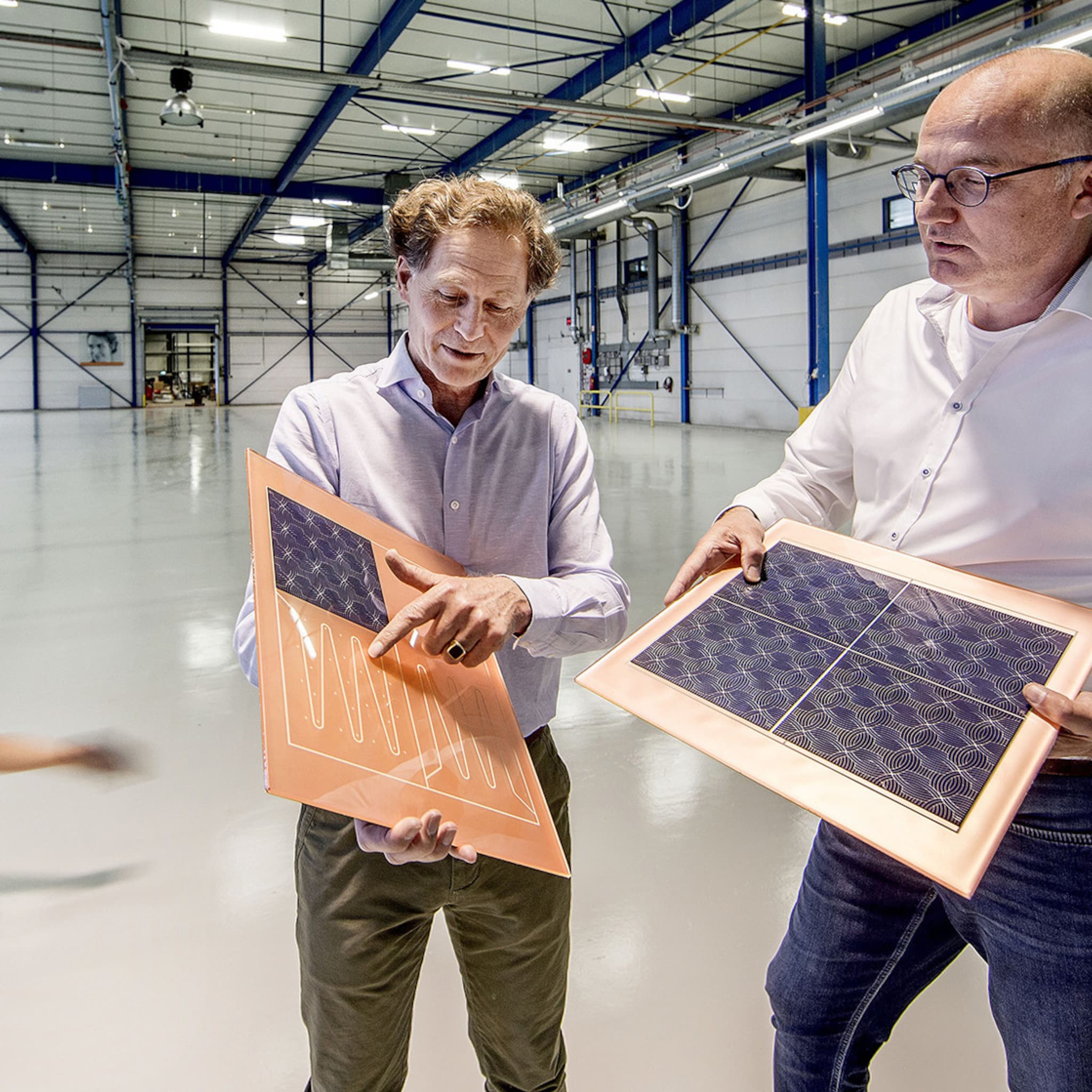 zaanse zonnepanelenfabriek maakt straks een zonnepaneel per minuut