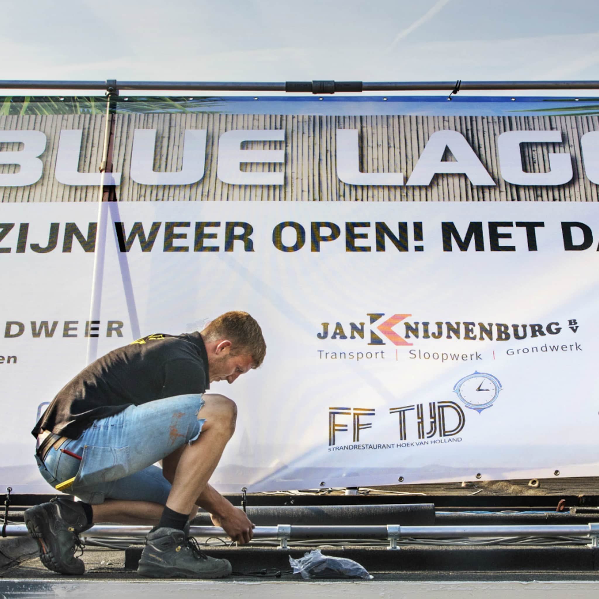 strandtenteigenaar van blue lagoon in scheveningen heeft branie terug