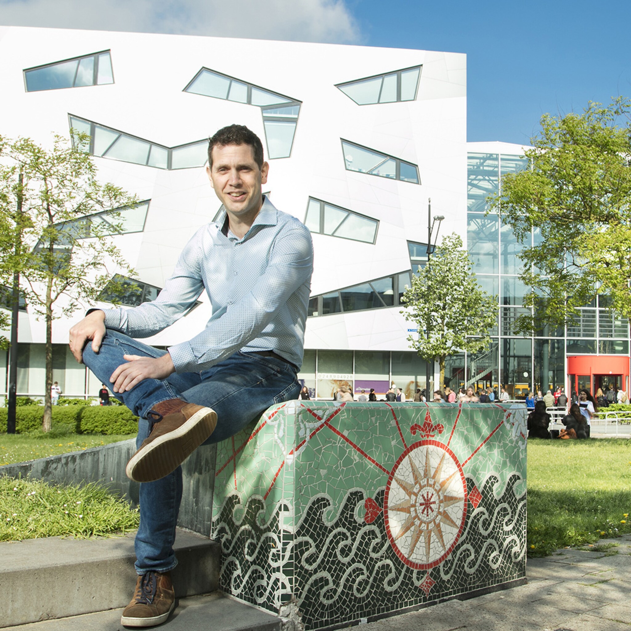 roc nijmegen kan niet zonder betrouwbare en flexibele ict oplossingen