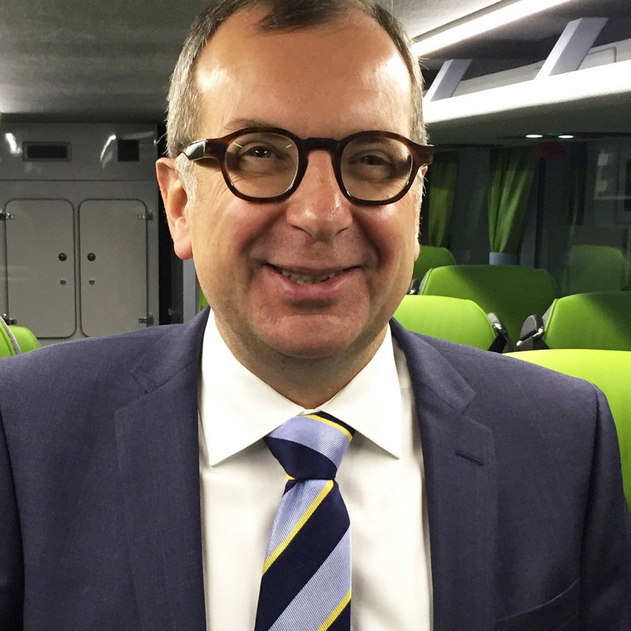 bekende bussenbouwer van hool verovert amerika met miljoeneninvestering
