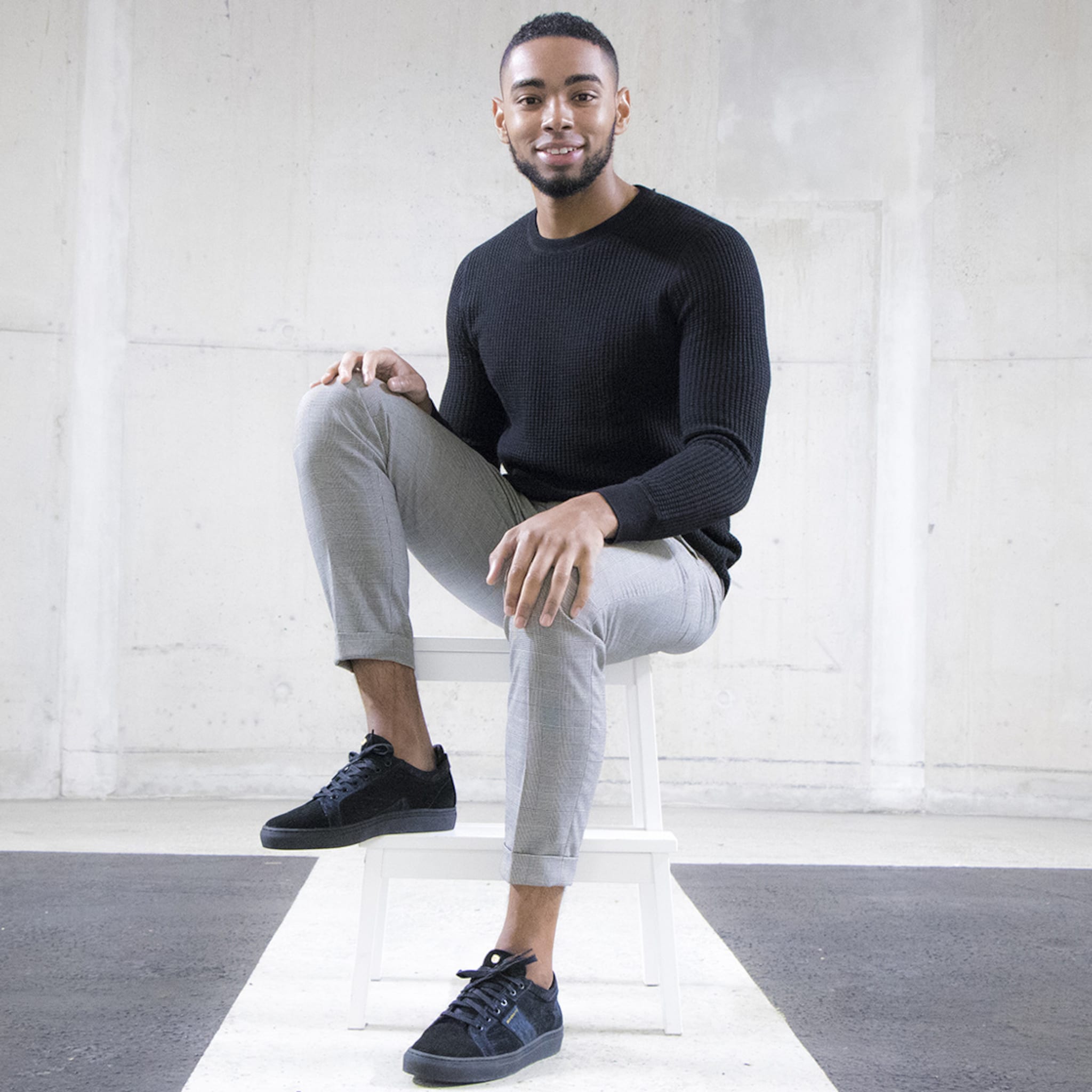 deze jonge ondernemer richtte met zijn spaargeld een schoenenmerk op