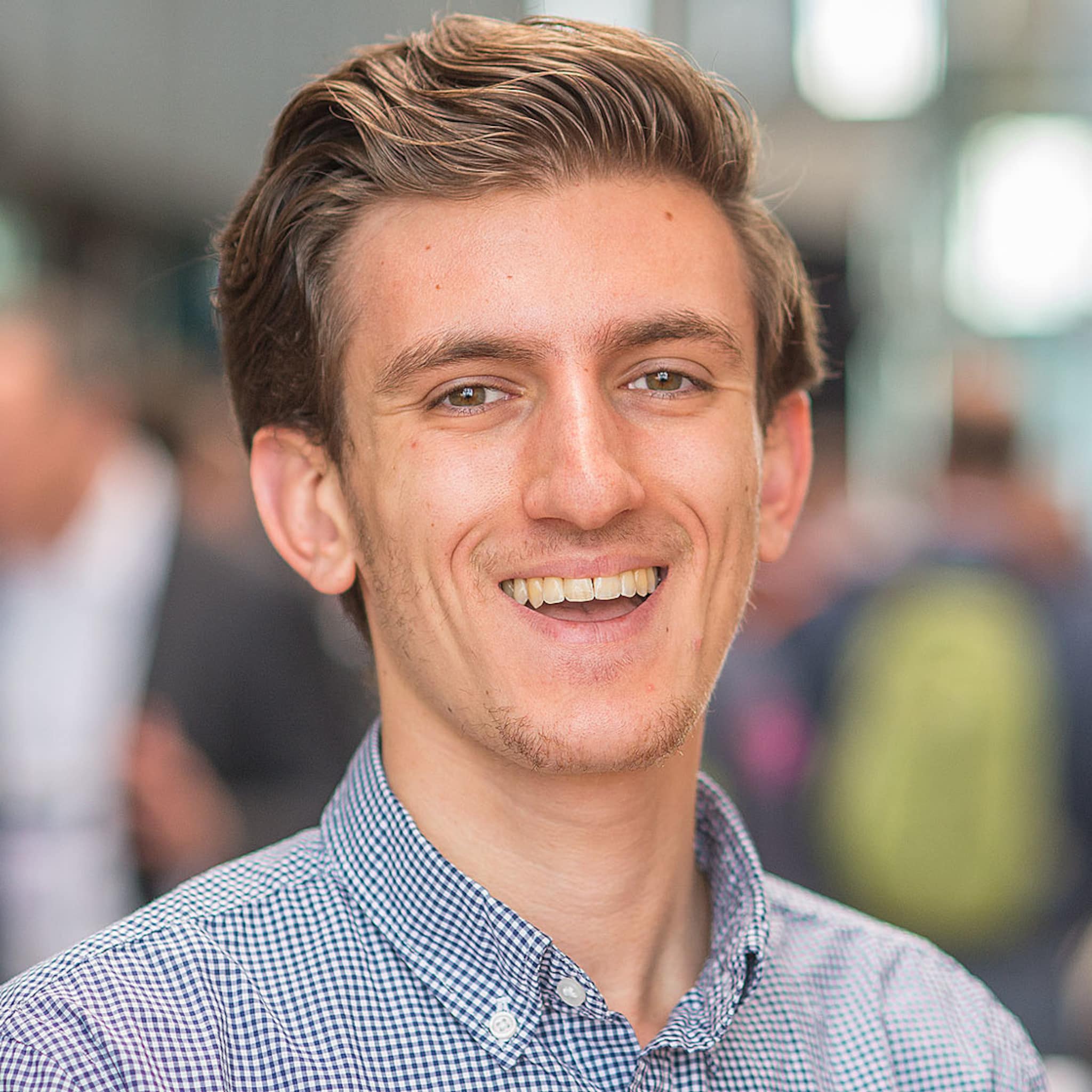 deze wonderboy 20 verovert de wereld met zijn miljoenenbedrijf