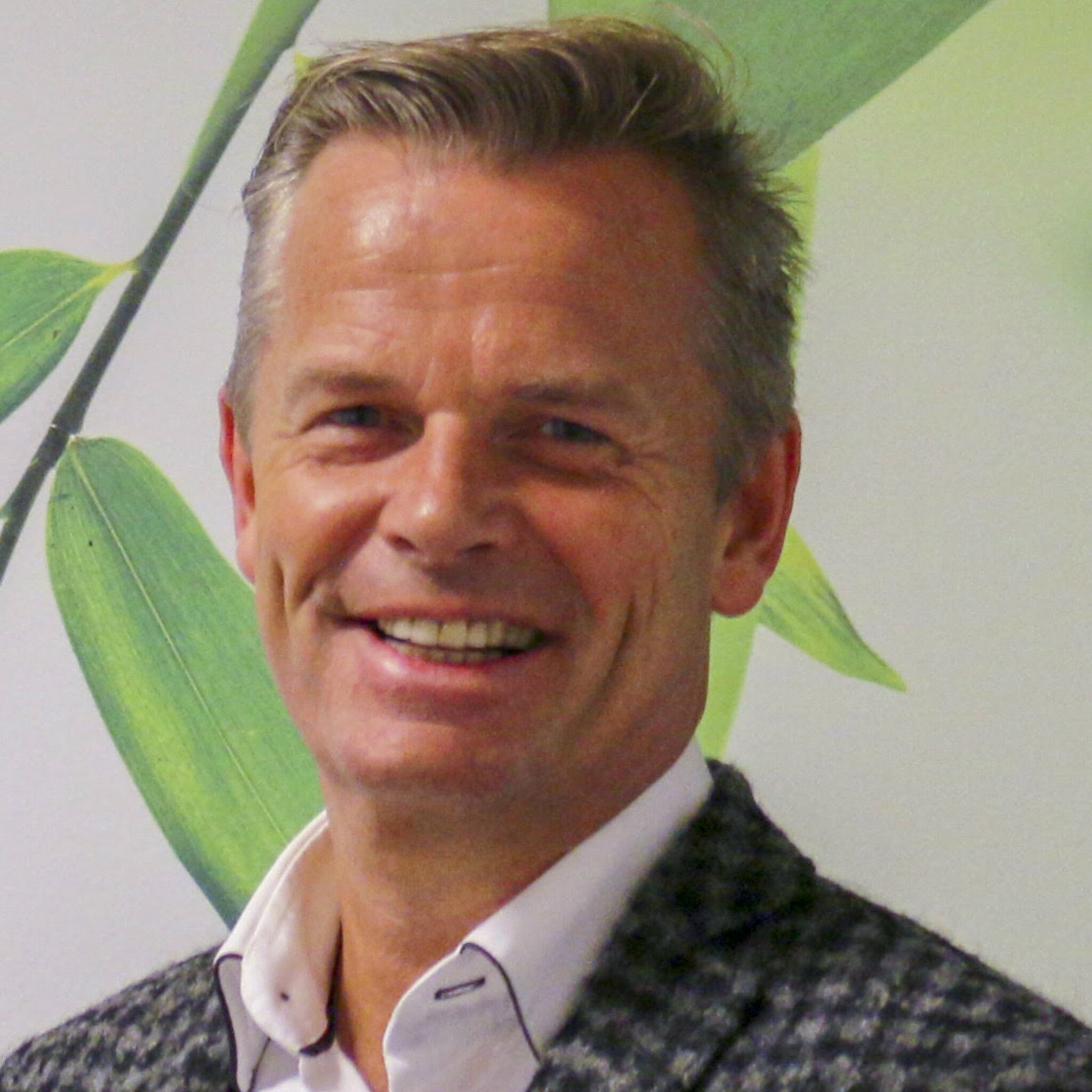 bijdragen aan een betere wereld en succesvol een bedrijf runnen zo doet bob hutten dat