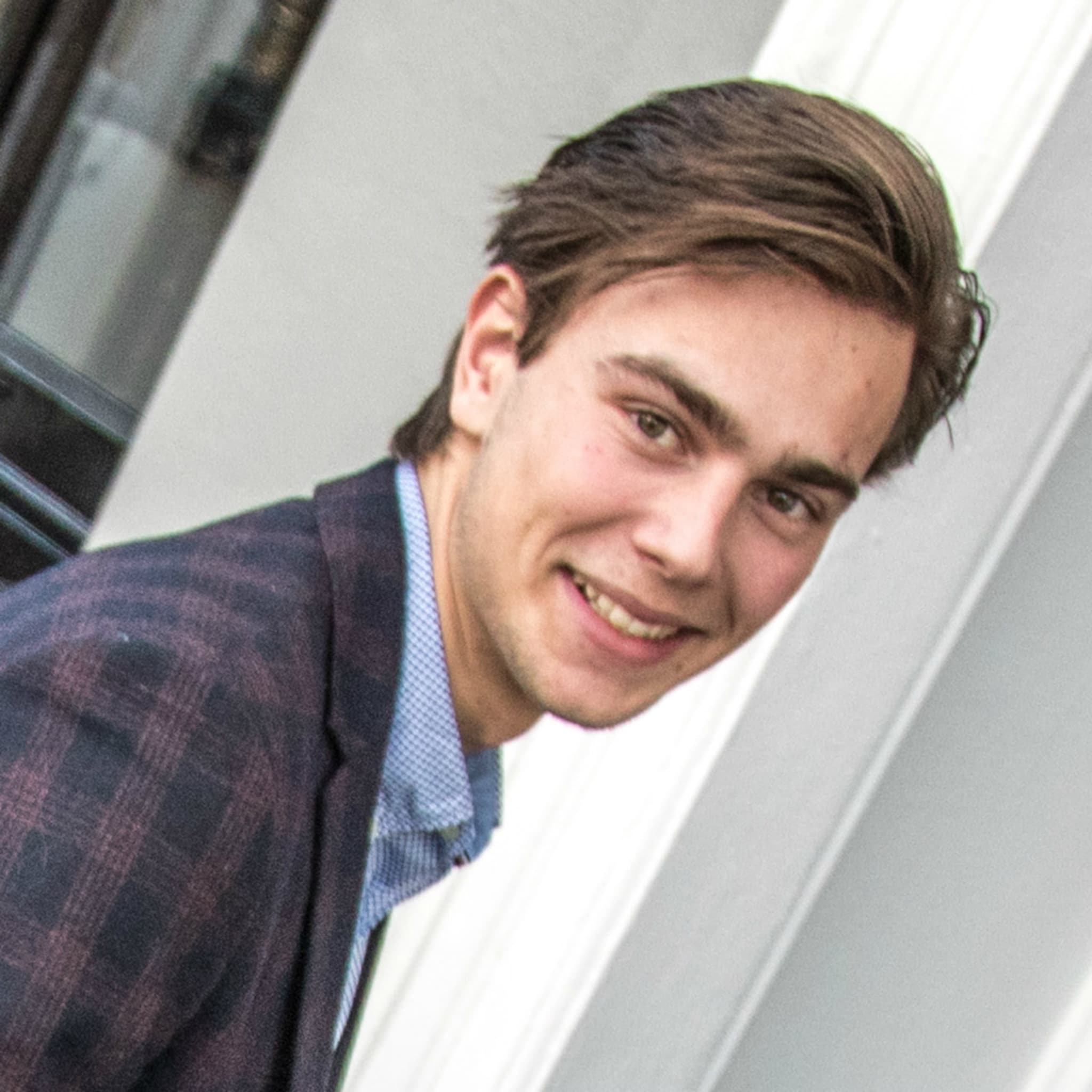 deze 19 jarige uitzendbaas uit zwolle houdt 25 jongeren aan het werk