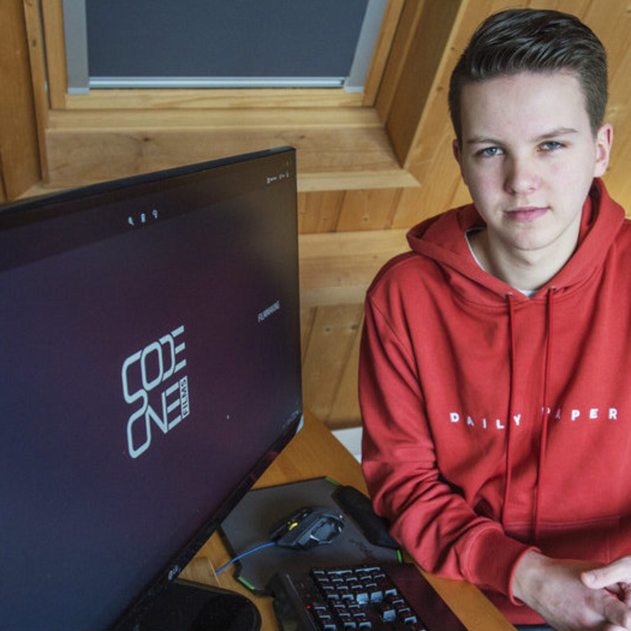 het videobedrijf van deze 18 jarige draait als een tierelier