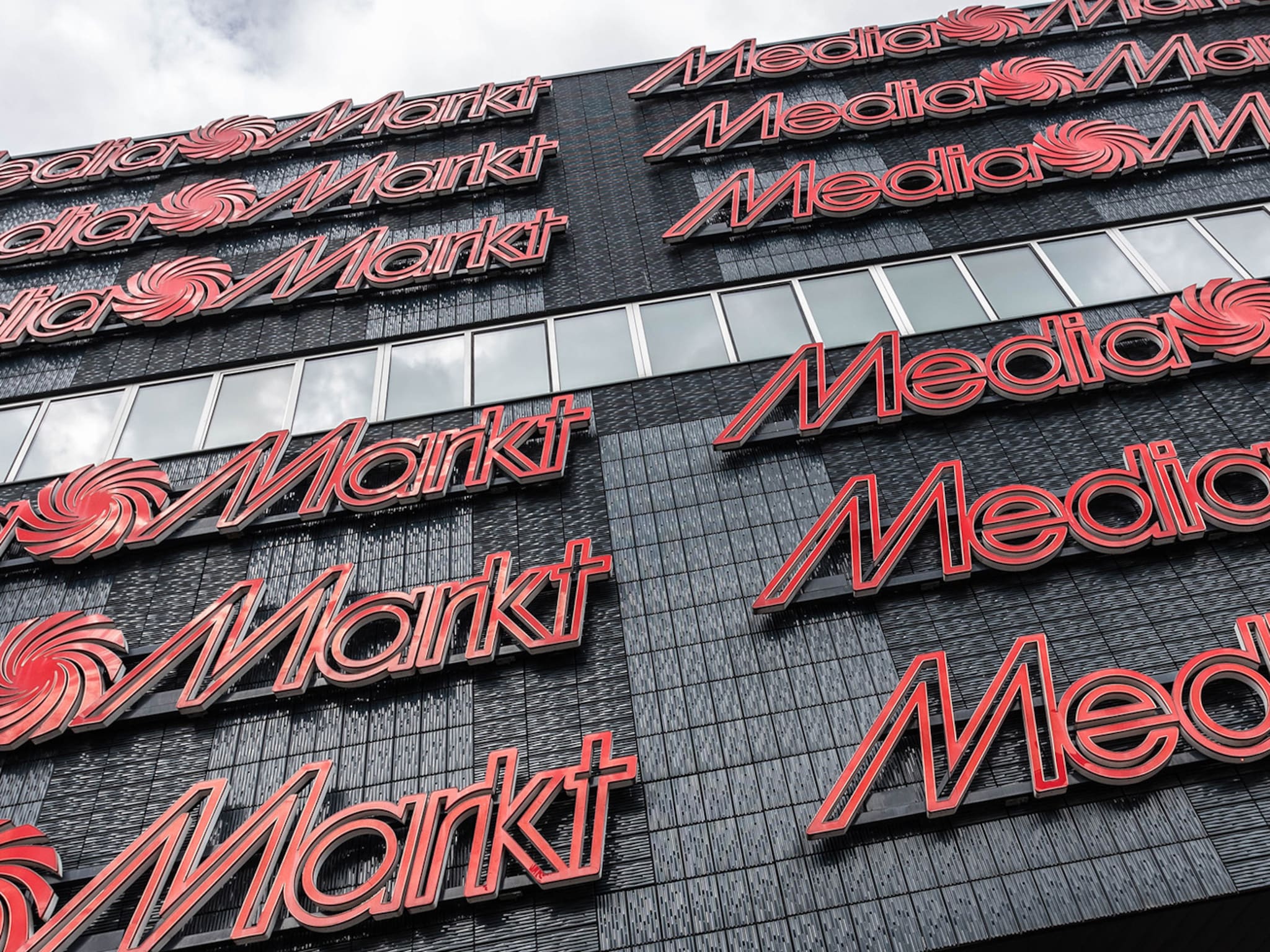 mediamarkt verkoopt stofzuiger voor 95 cent