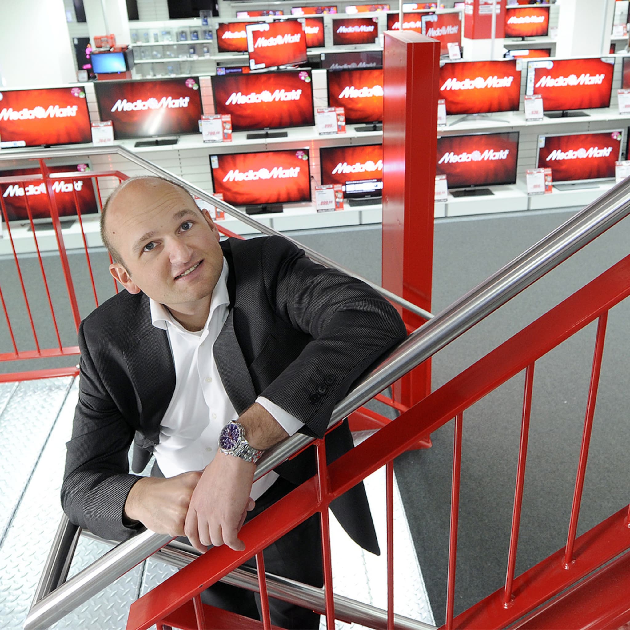 mediamarkt baas sporrel over agressieve groeistrategie en winkels zonder producten