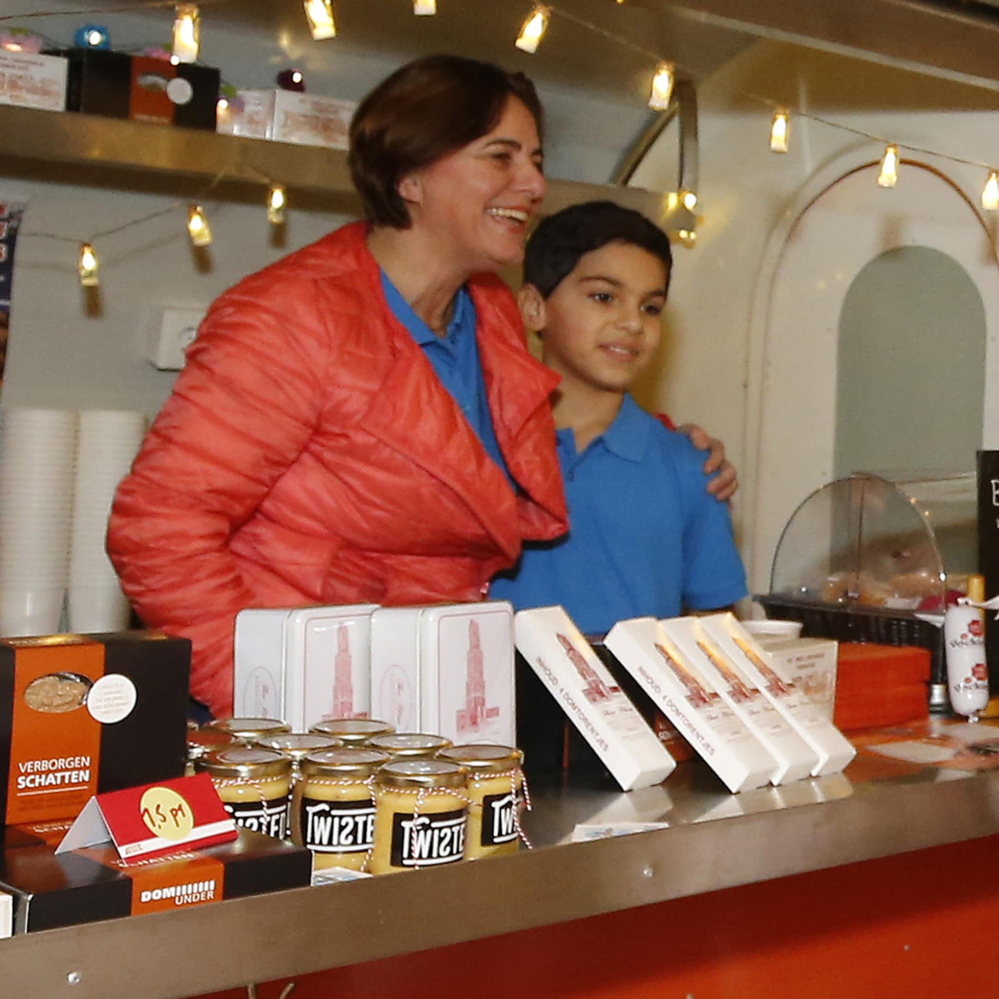 utrechtse haphut rijdt met broodje vocking rond