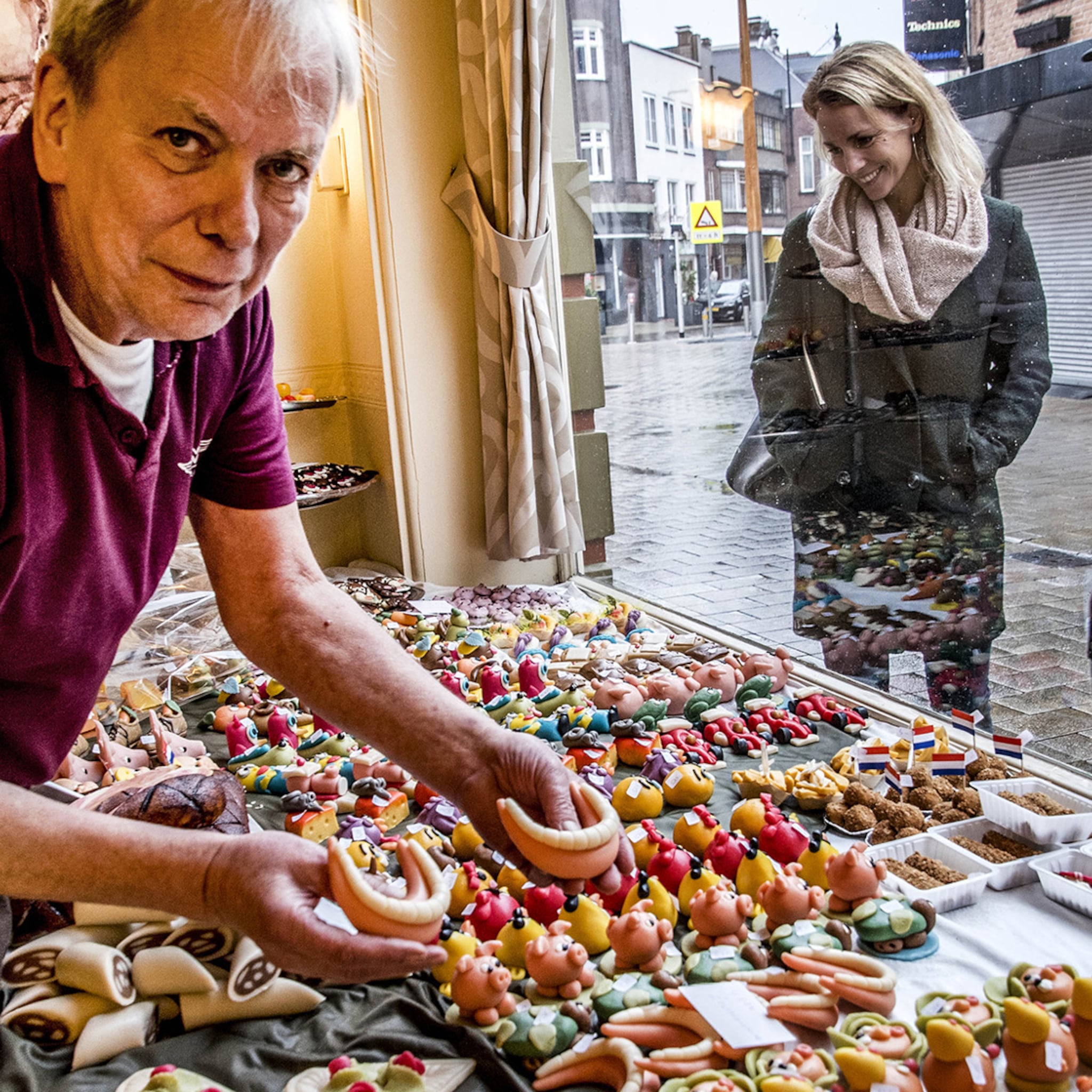 tilburgse banketbakker viert 50 jaar in het vak