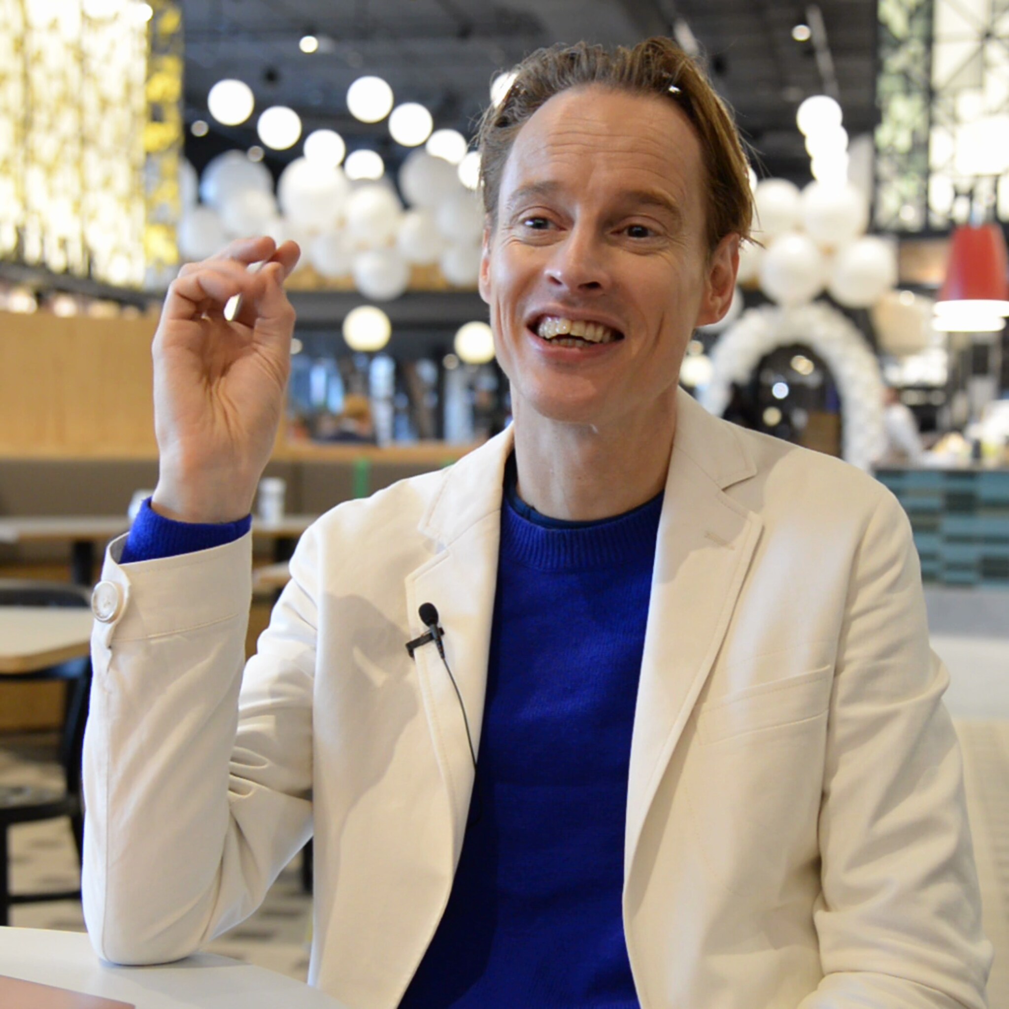 zo kijkt daan roosegaarde aan tegen ondernemen en teamwork