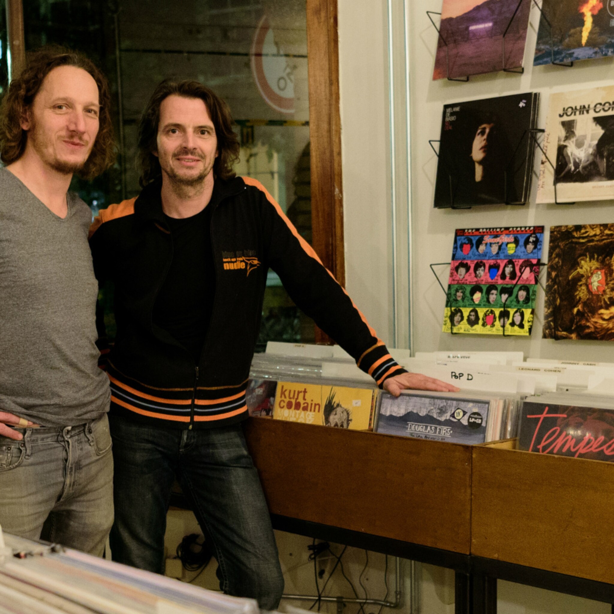 amersfoortse platenzaak velvet music in nieuwe hoes