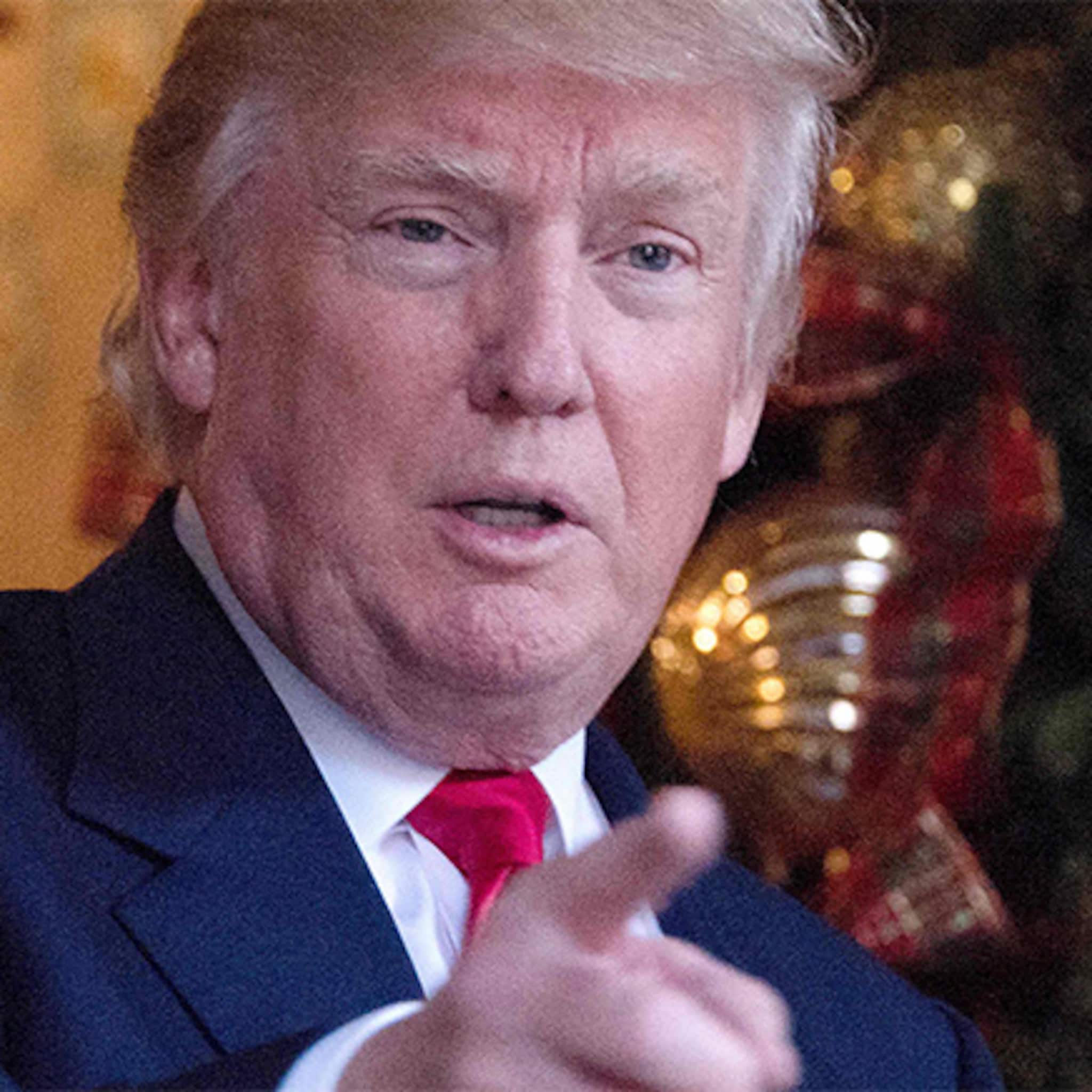 1 jaar trump zo runt hij zijn familiebedrijf met militair regime