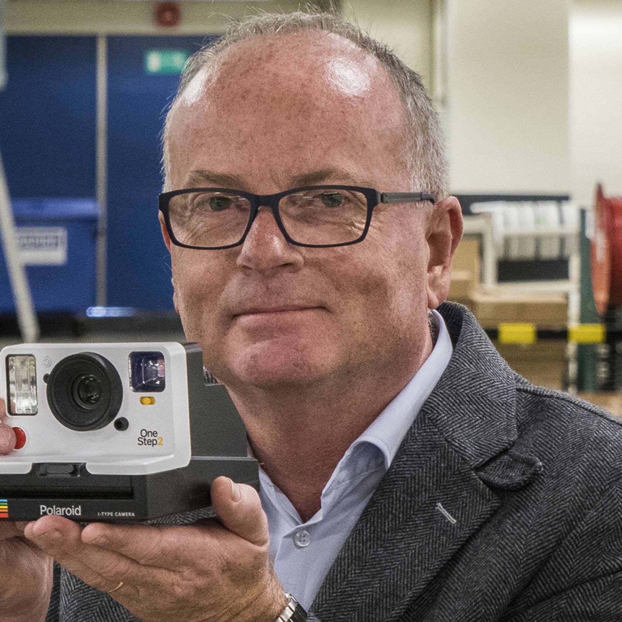 wereldberoemde polaroid maakt comeback in twente