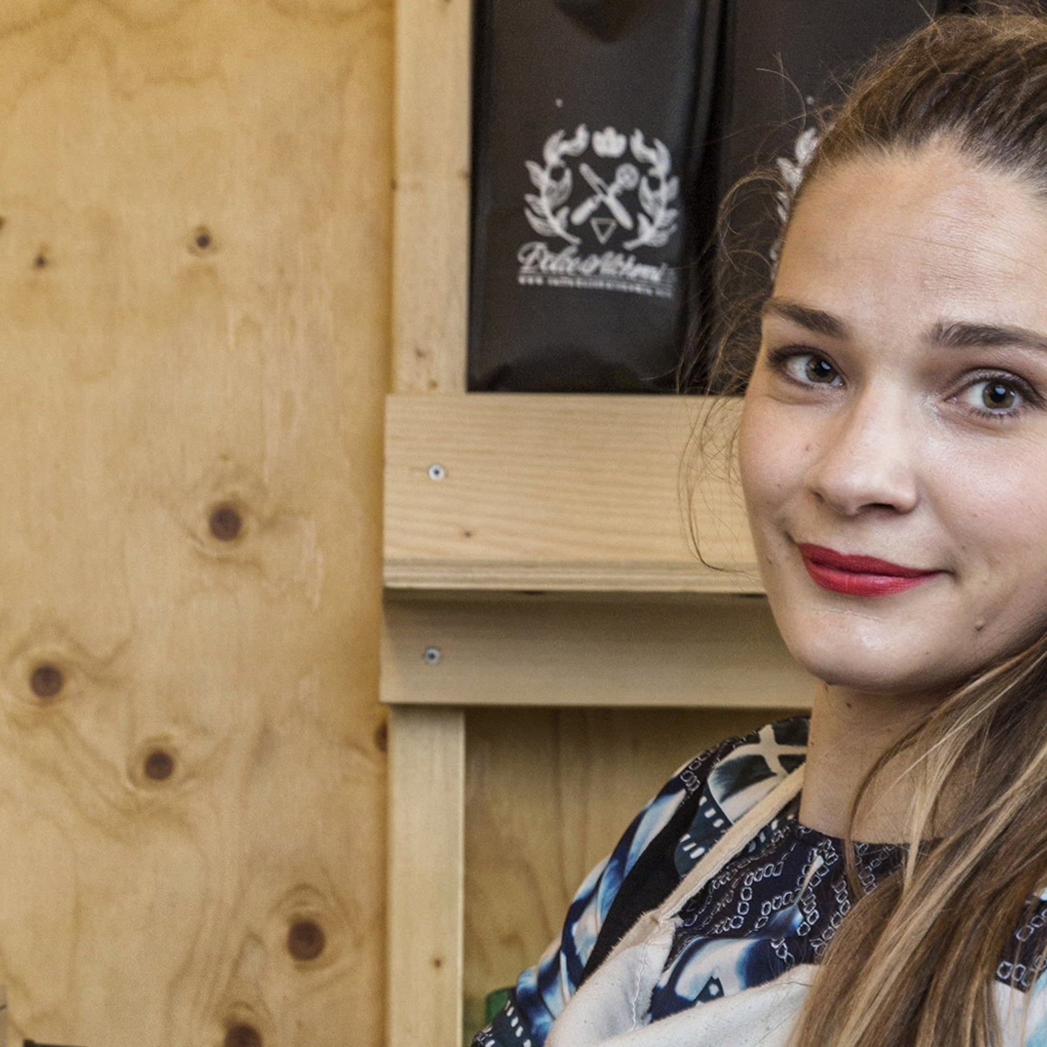 millennials verwend ongeinteresseerd en overconsumerend