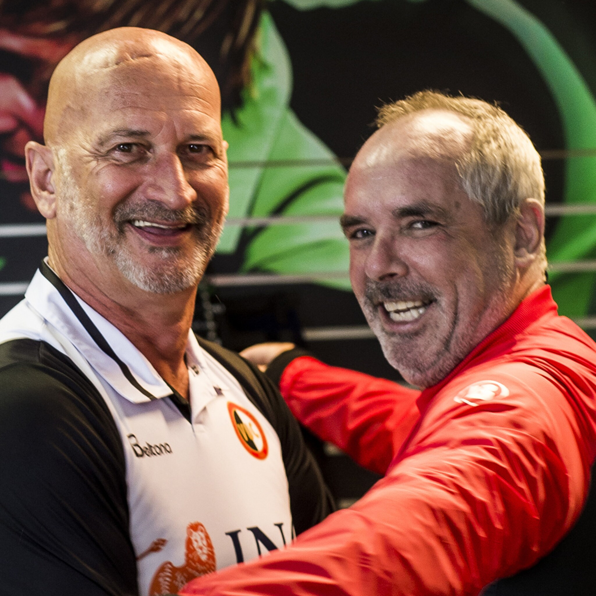 vriendschap is de basis van sportkledingbedrijf beltona