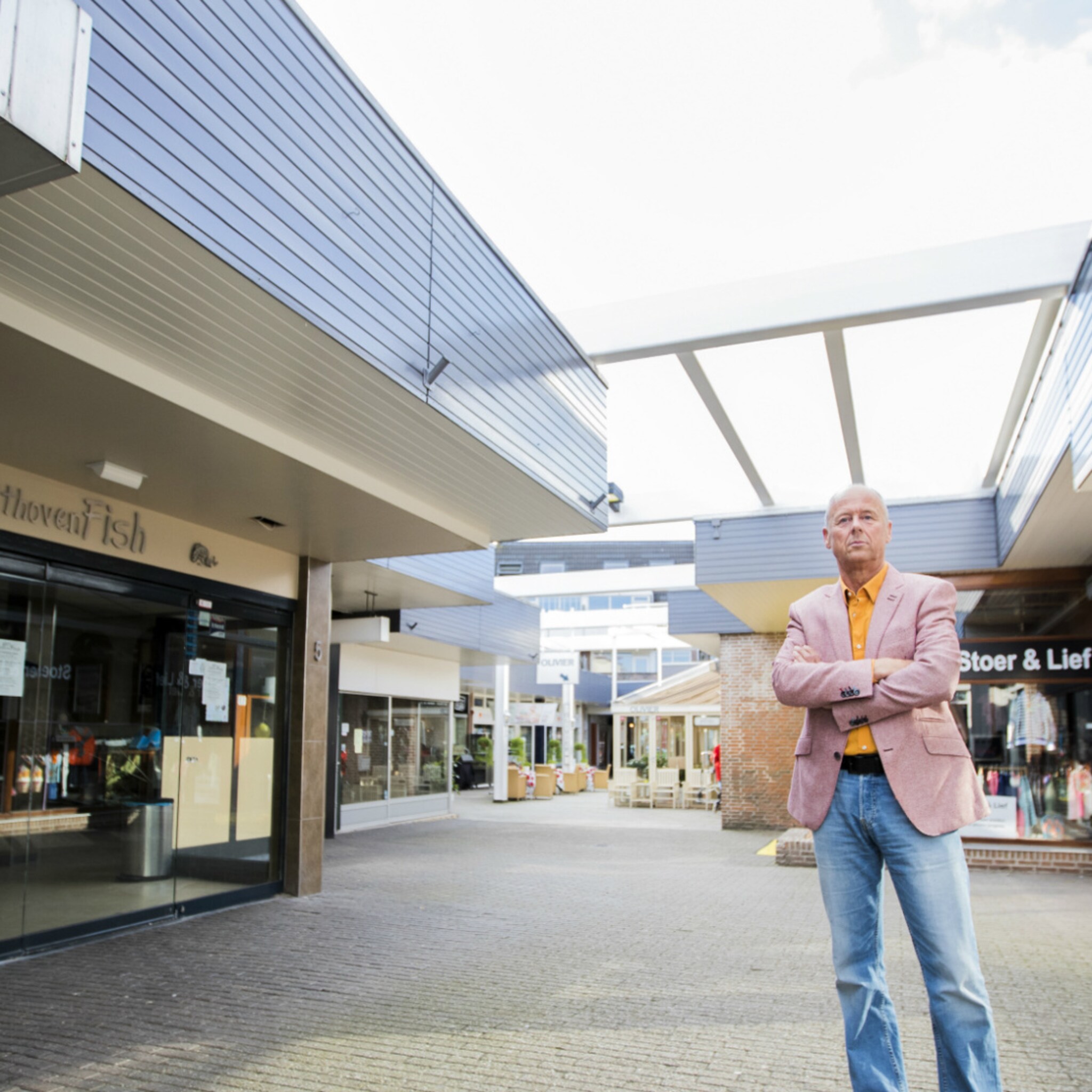 winkelier betaalt jaar geen huur vanwege verpauperd winkelcentrum