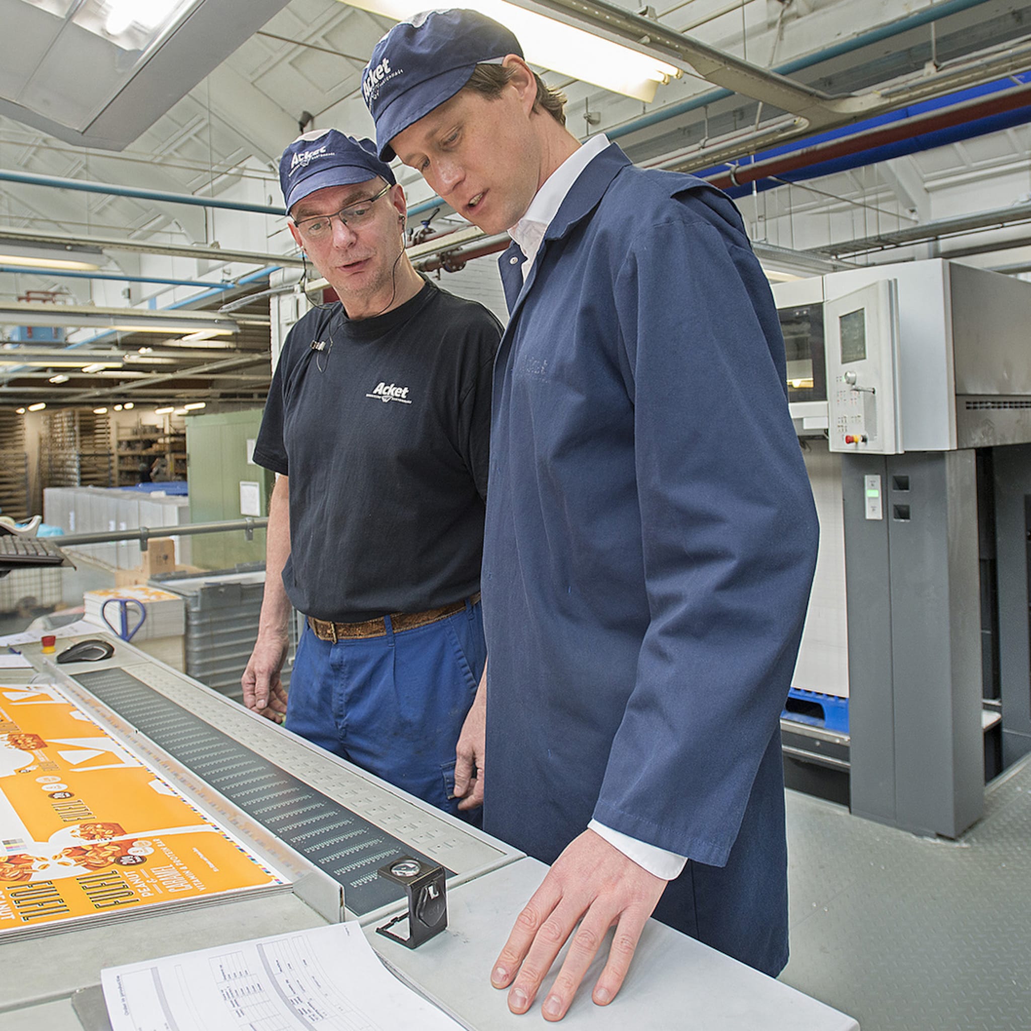 acket drukkerij investeert miljoenen in nieuwe hal en drukpers