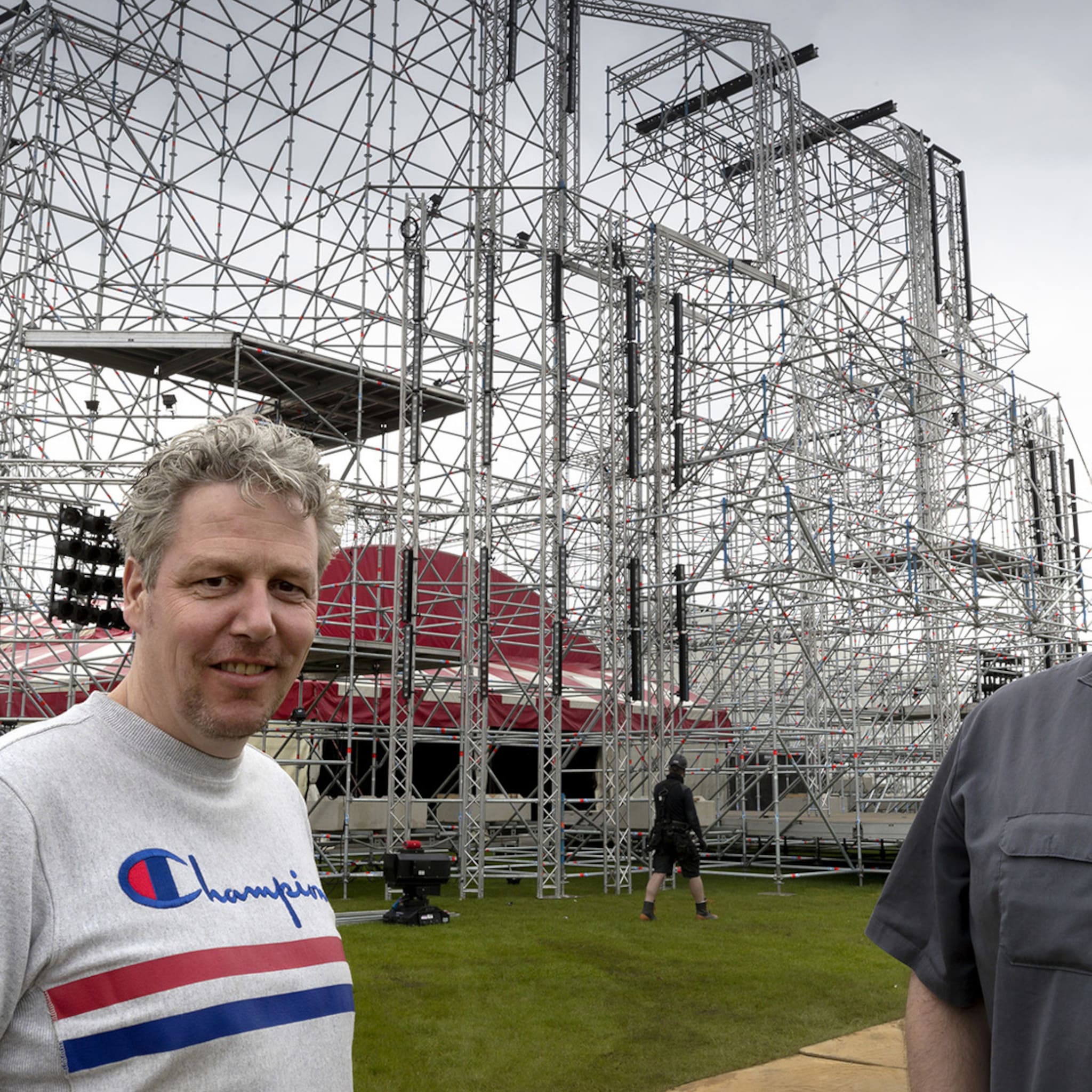 paaspop is een bedrijf dat het hele jaar door draait