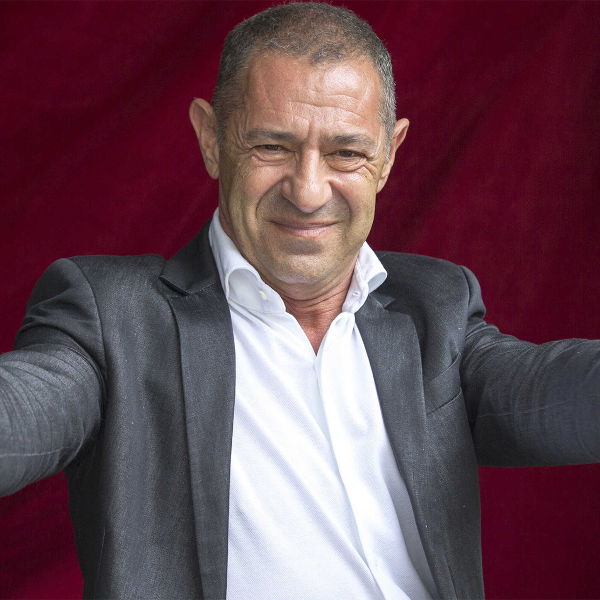 coolcat ondernemer roland kahn turnt v en d om in vernieuwende kledingapp frendz