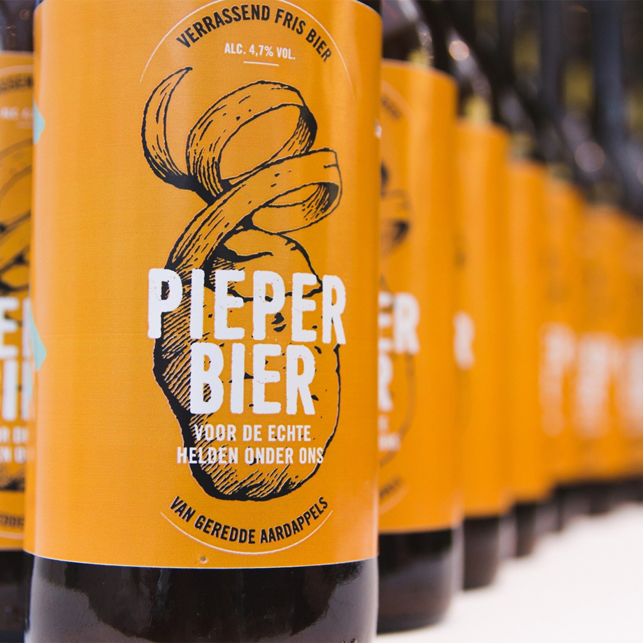 innovatieve ondernemers maken bier uit regen aardappels en oud brood