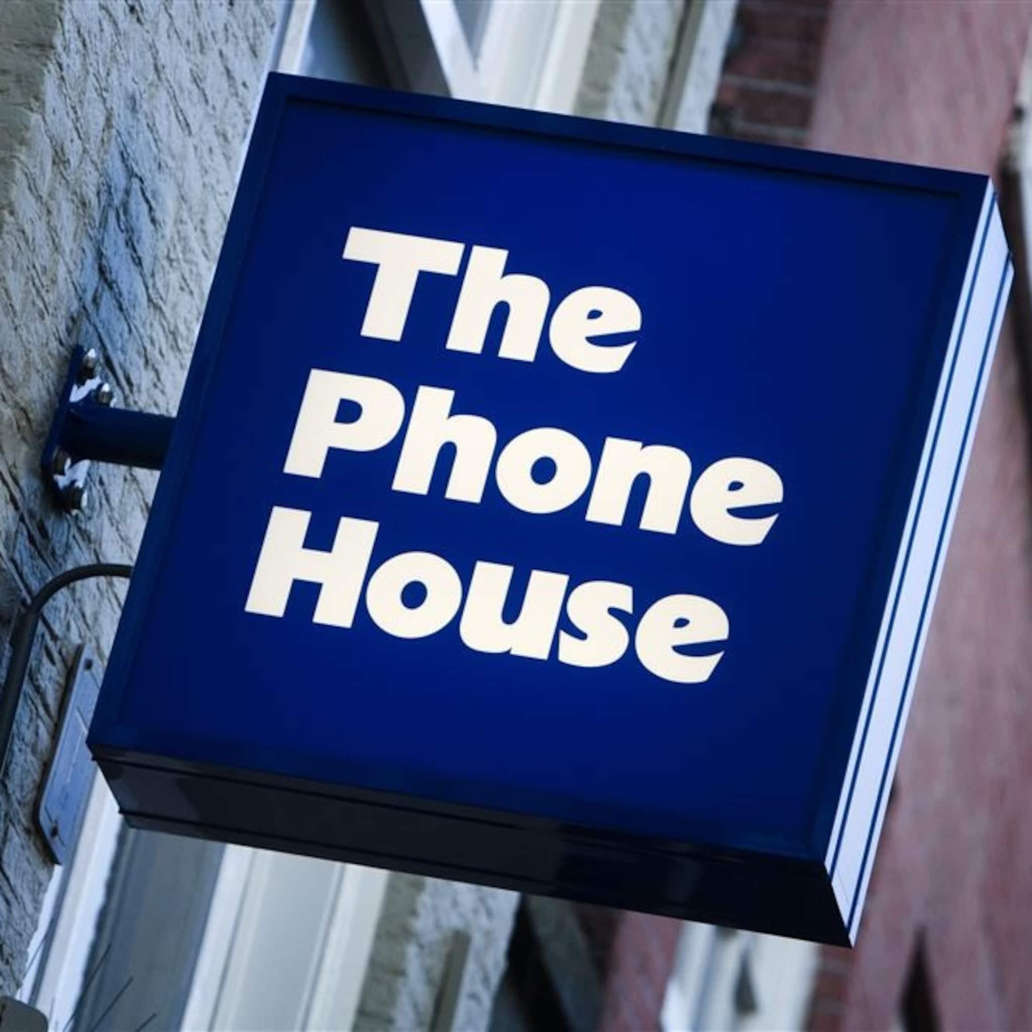 feestelijke opening van de phone house wierden