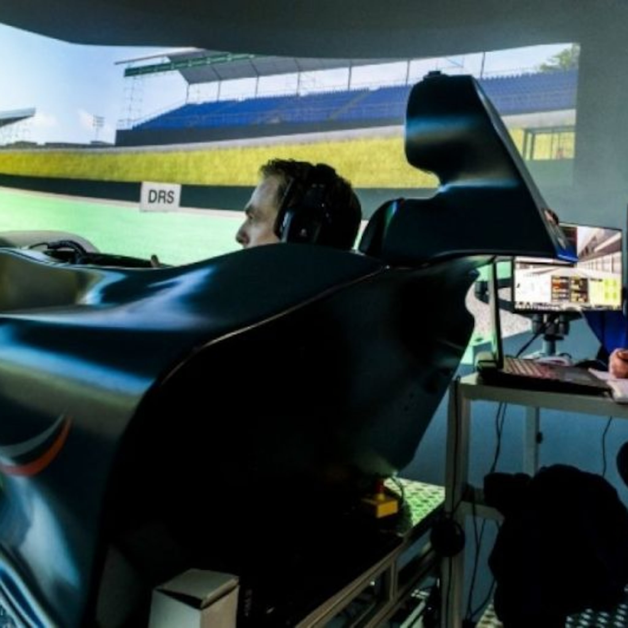 formule 1 kan niet meer zonder simulatie zo weten ze in rijen