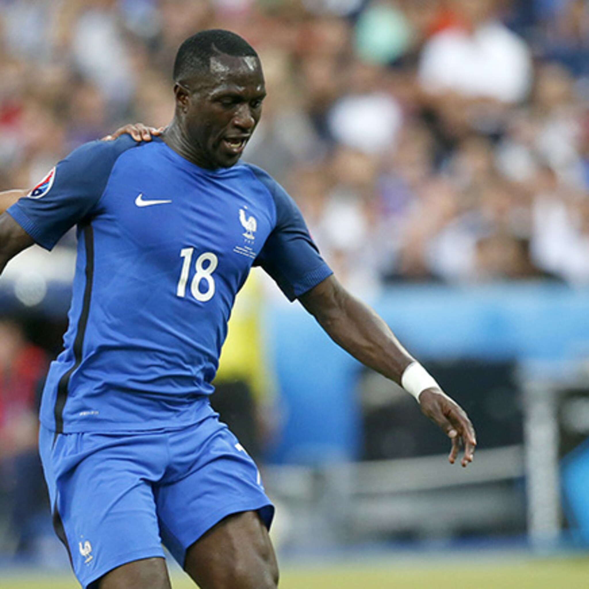 ek voetbal levert 1 2 miljard euro op