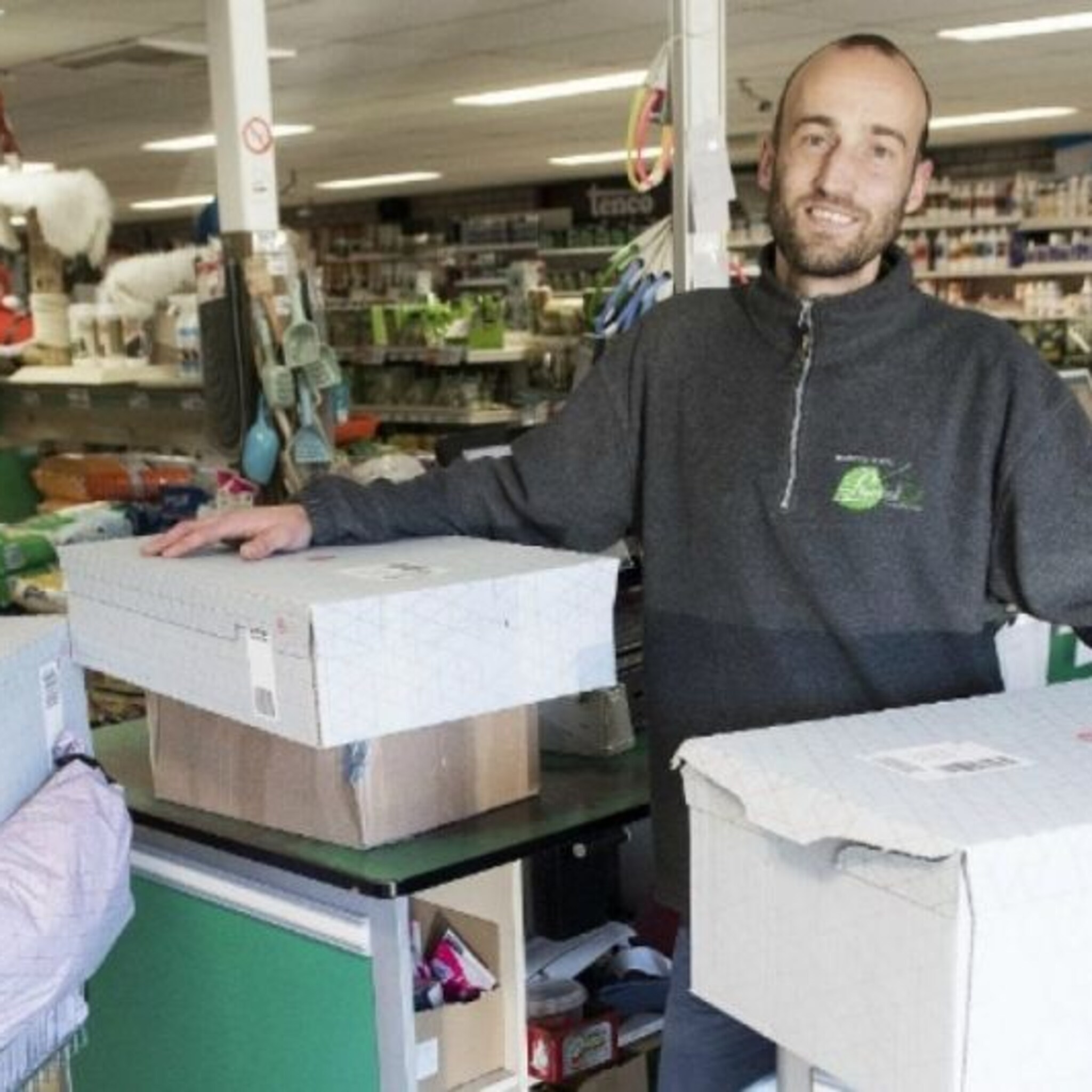 klant haalt zijn online aankoop graag op