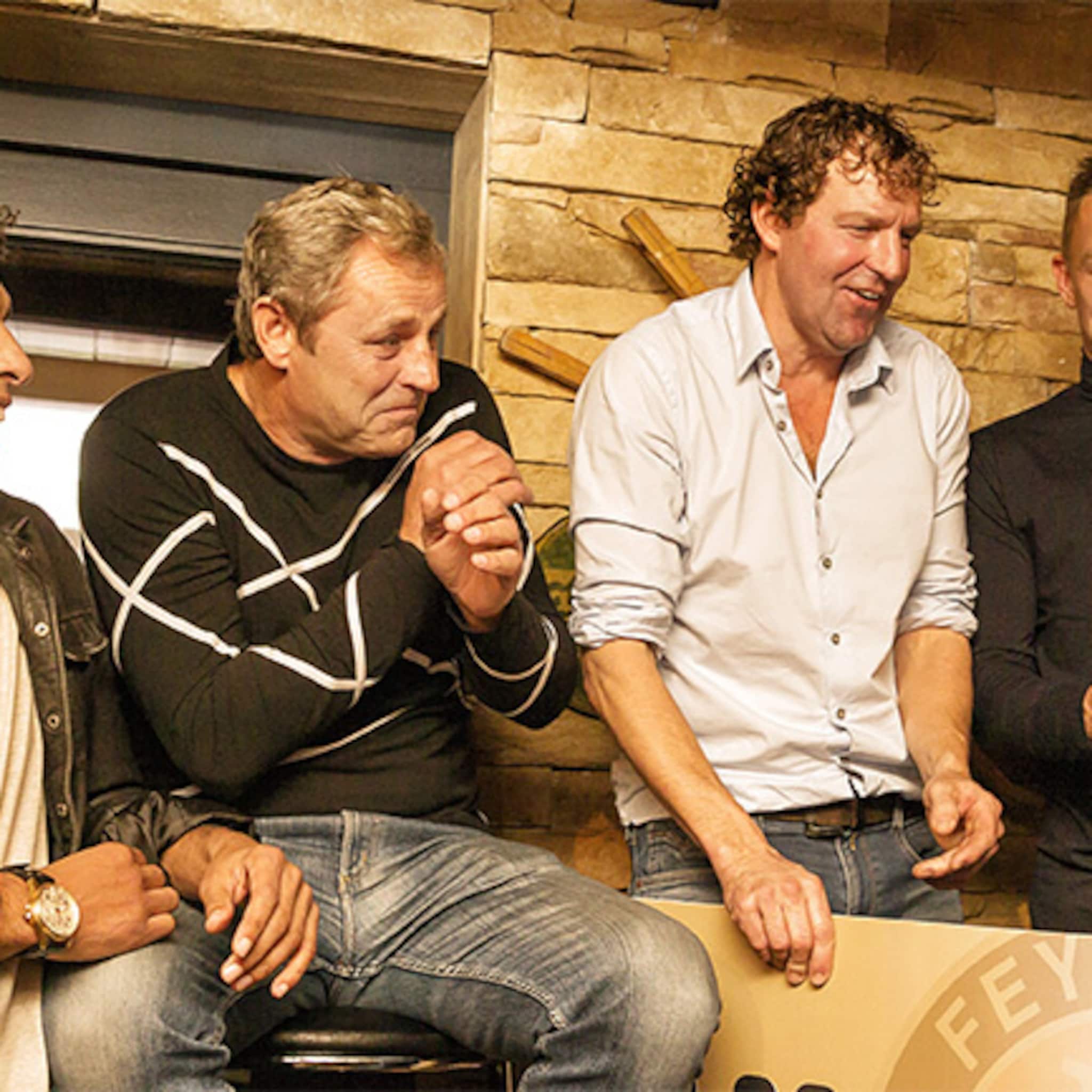 bistrobar t leeuwtje weer open dankzij crowdfunding