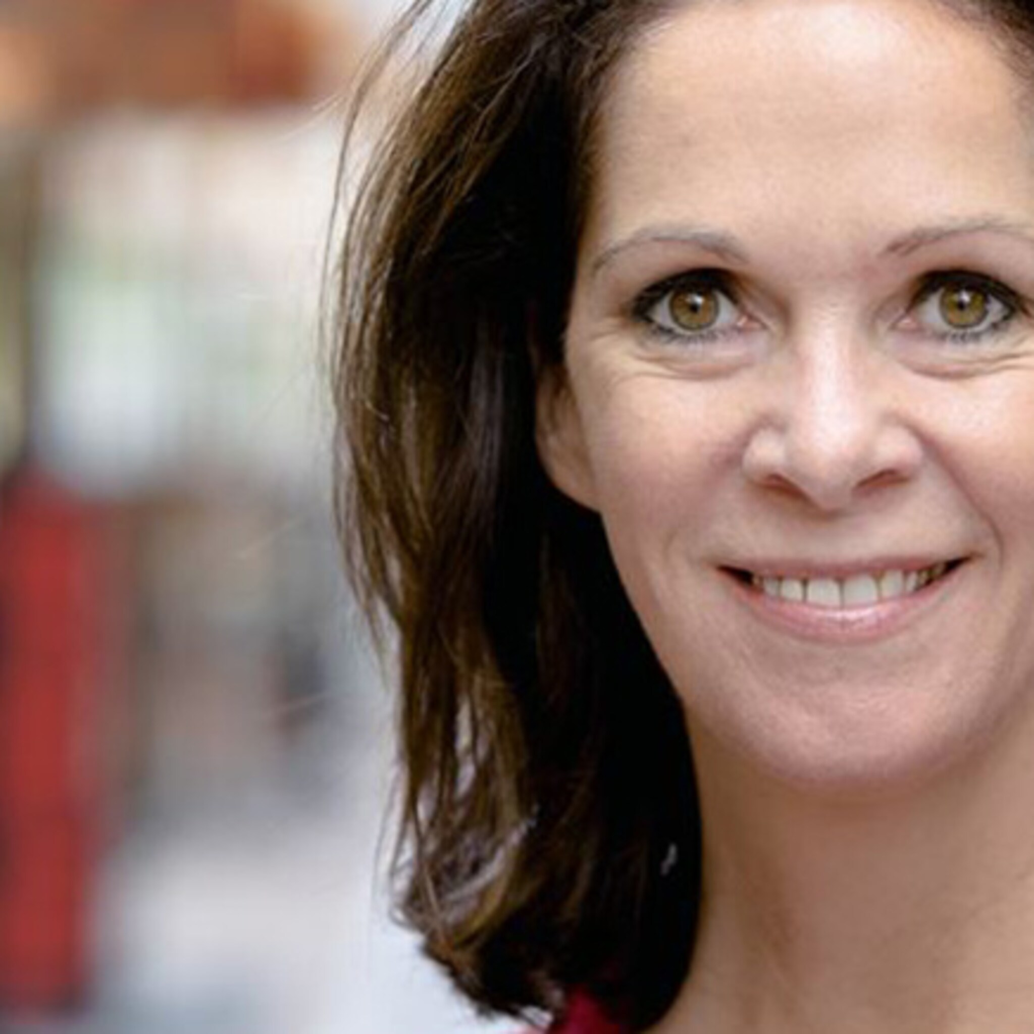 annemarie van gaal geeft lezing op beurs contacta
