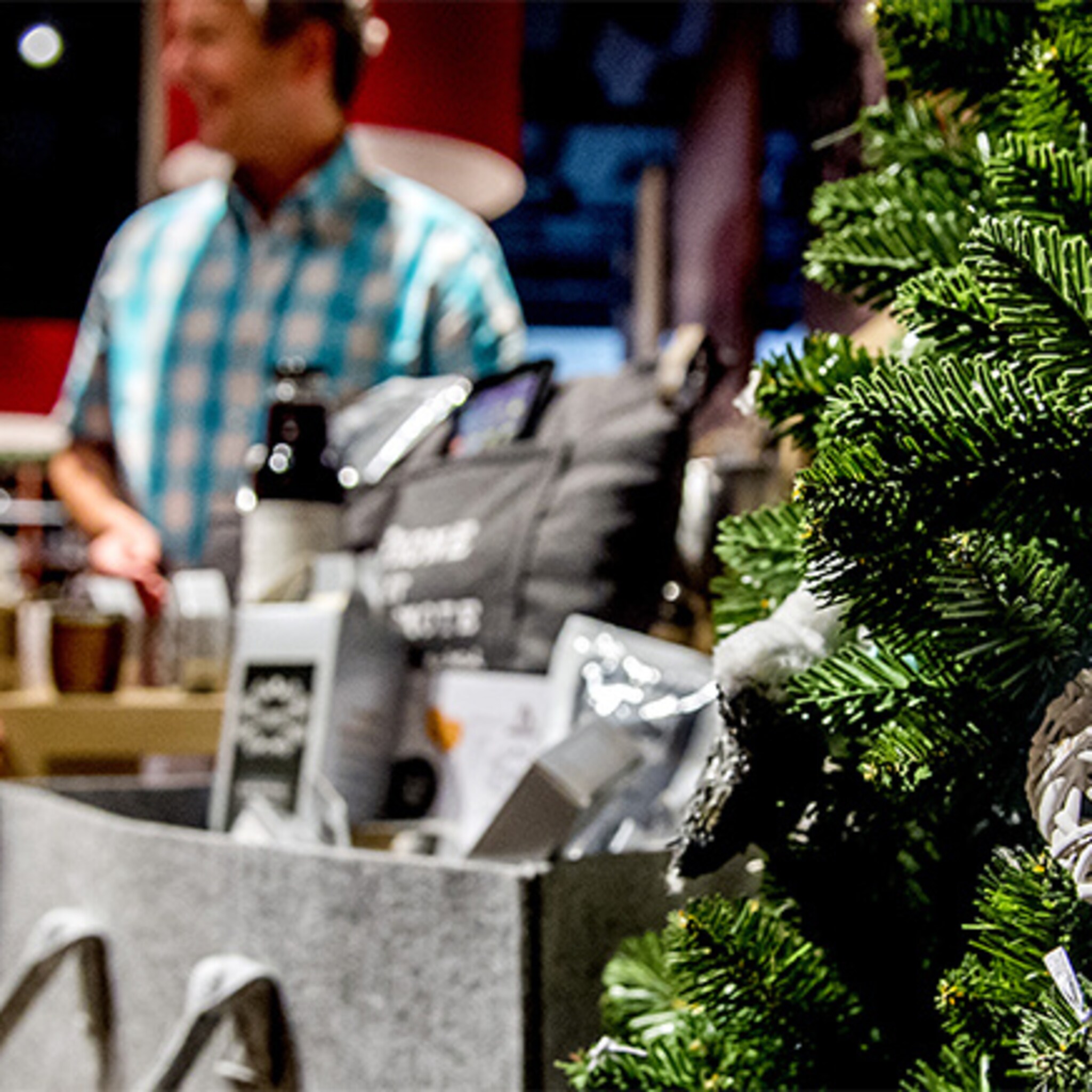 abn amro schrapt kerstpakketten voor alle werknemers