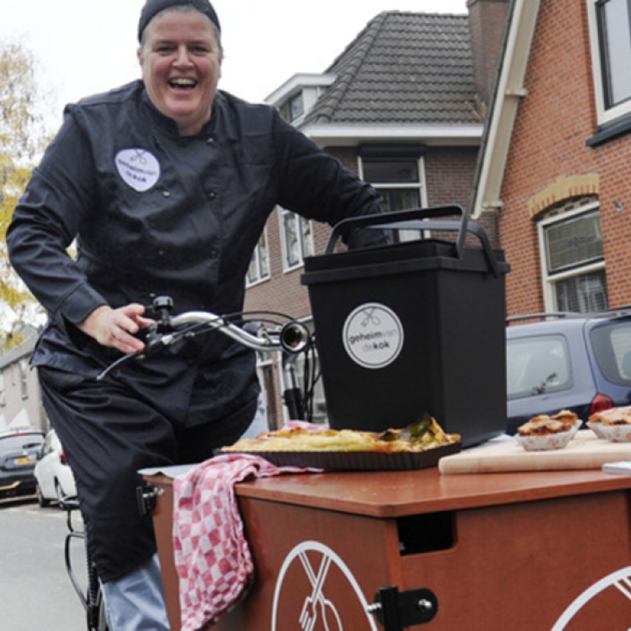 enschedese kokkin bezorgt maaltijden per bakfiets